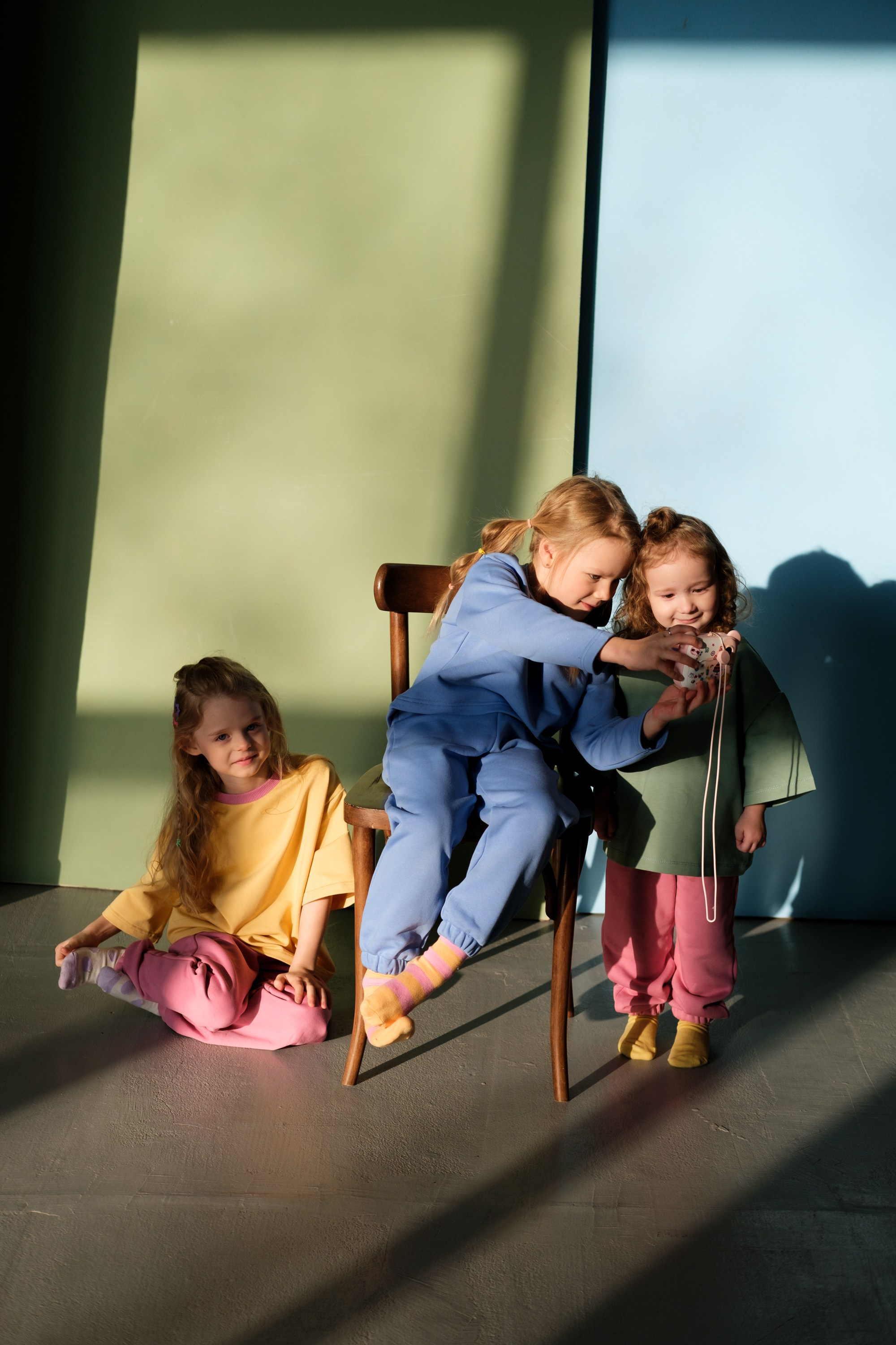 Детская одежда Emoona. Фотограф Софья Володкина