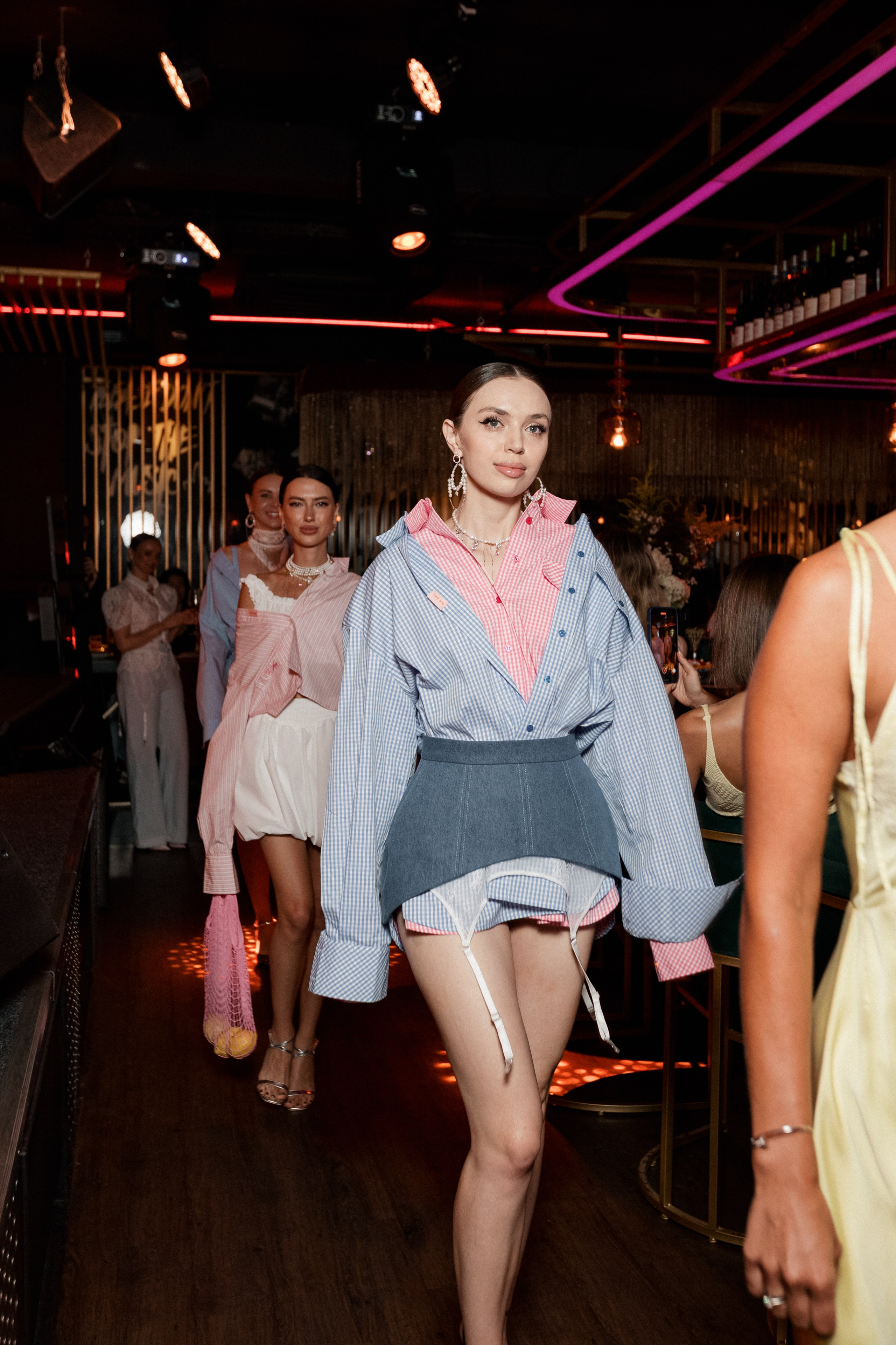 ELE AMU x PLUM — Показ новой коллекции брендов. СВОИ. ФОТООТЧЕТЫ-СОБЫТИЯ-МЕСТА