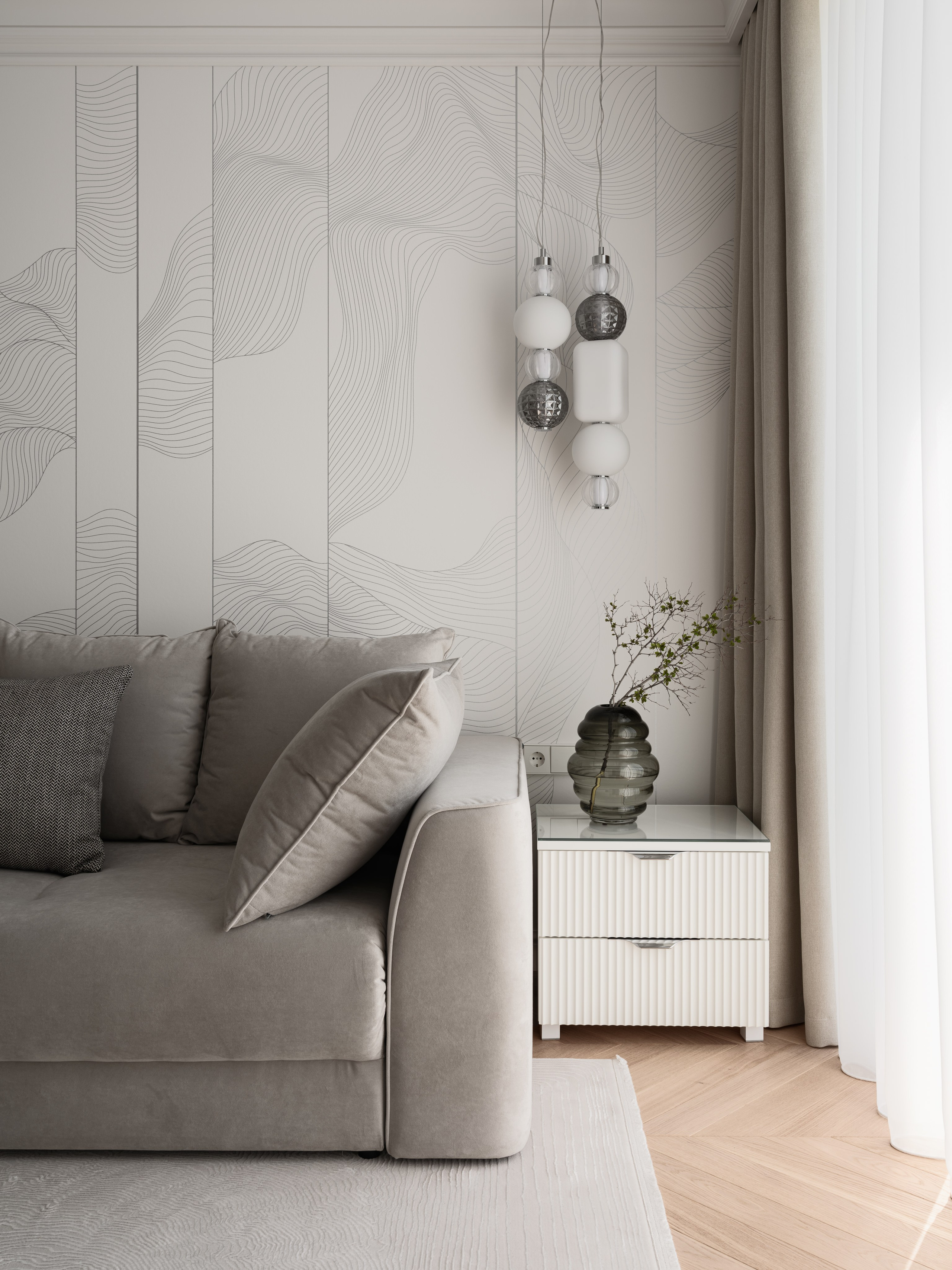 Фрагмент стильной гостиной в нейтральных тонах с бархатным диваном, настенными панелями с графичным рисунком и дизайнерскими подвесами. Интерьер от Алёны Боярской, стилизация Натальи Якушевой, фотограф Сергей Денисенко.