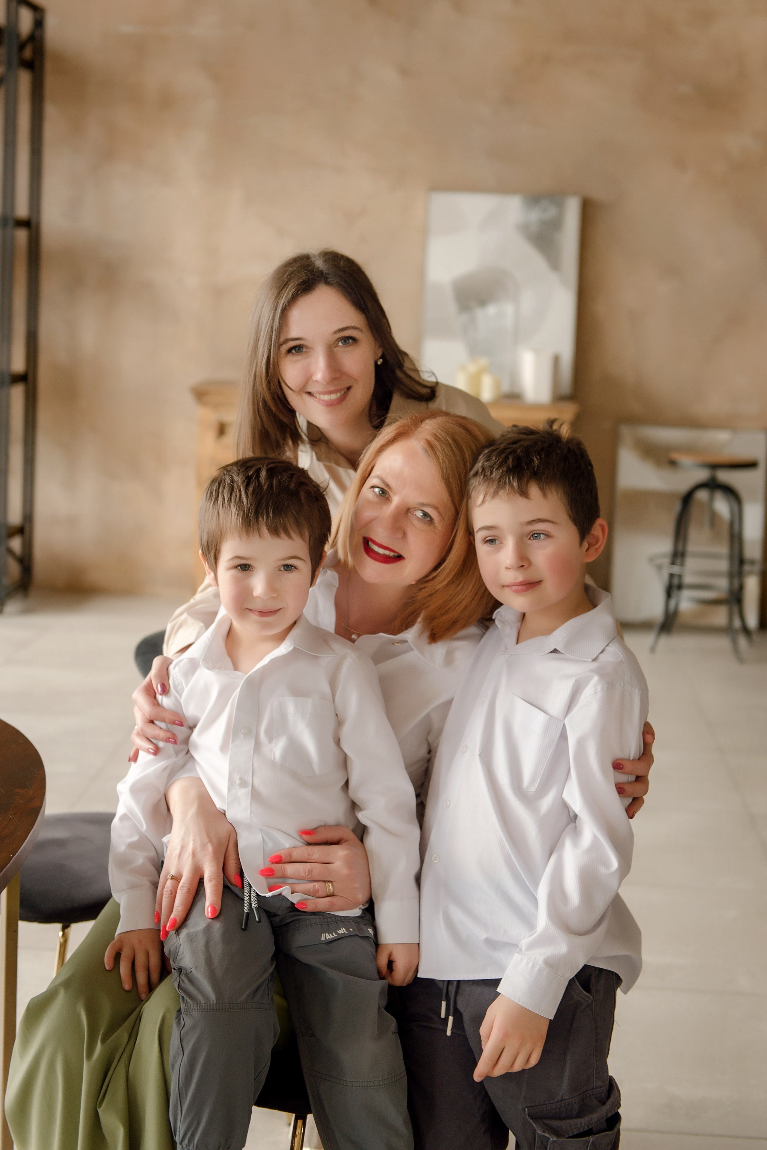 Семейная съёмка в студии. Детский фотограф в Долгопрудном и Москве