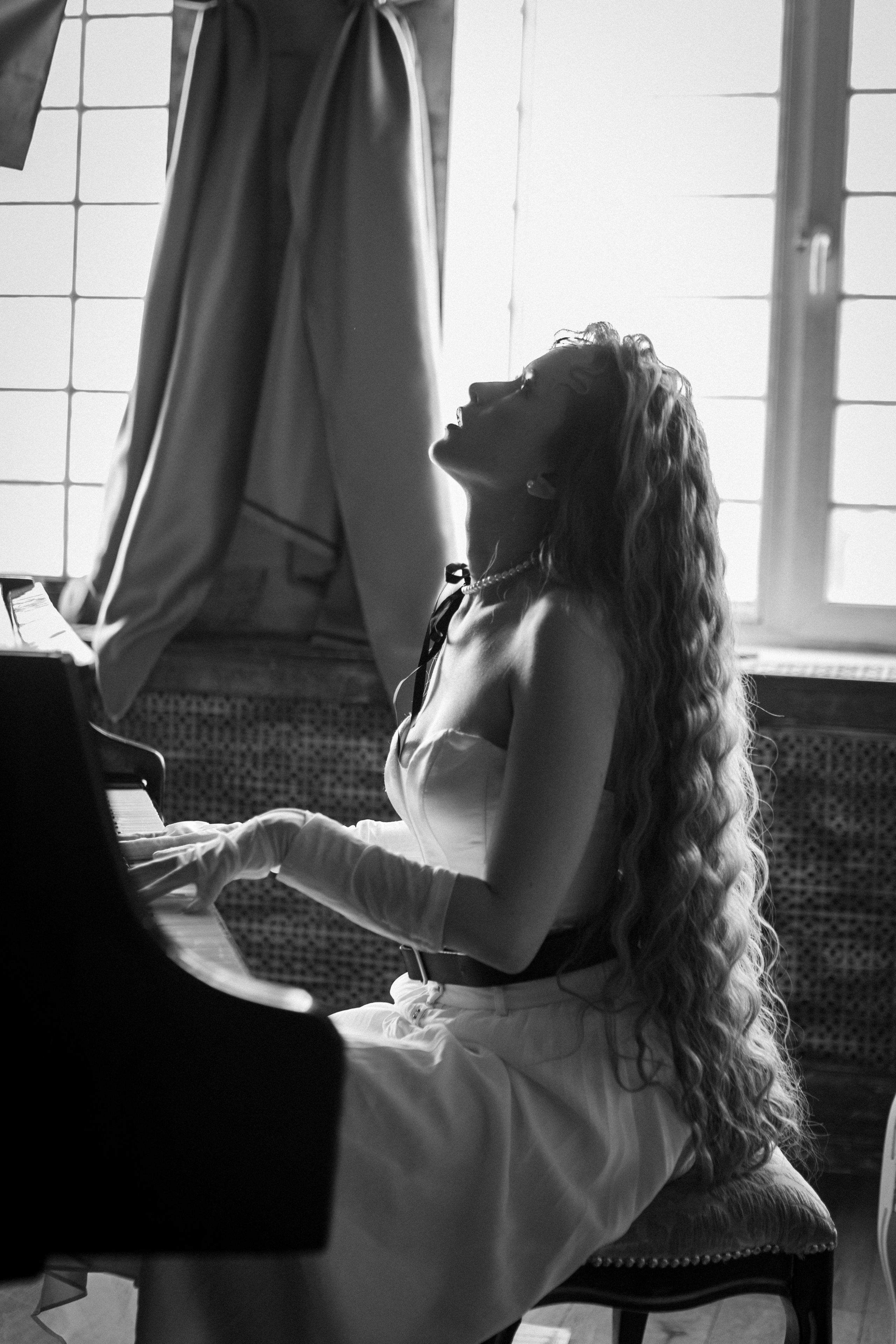 Women Portrait. Boudoir photographer Deykin Artem