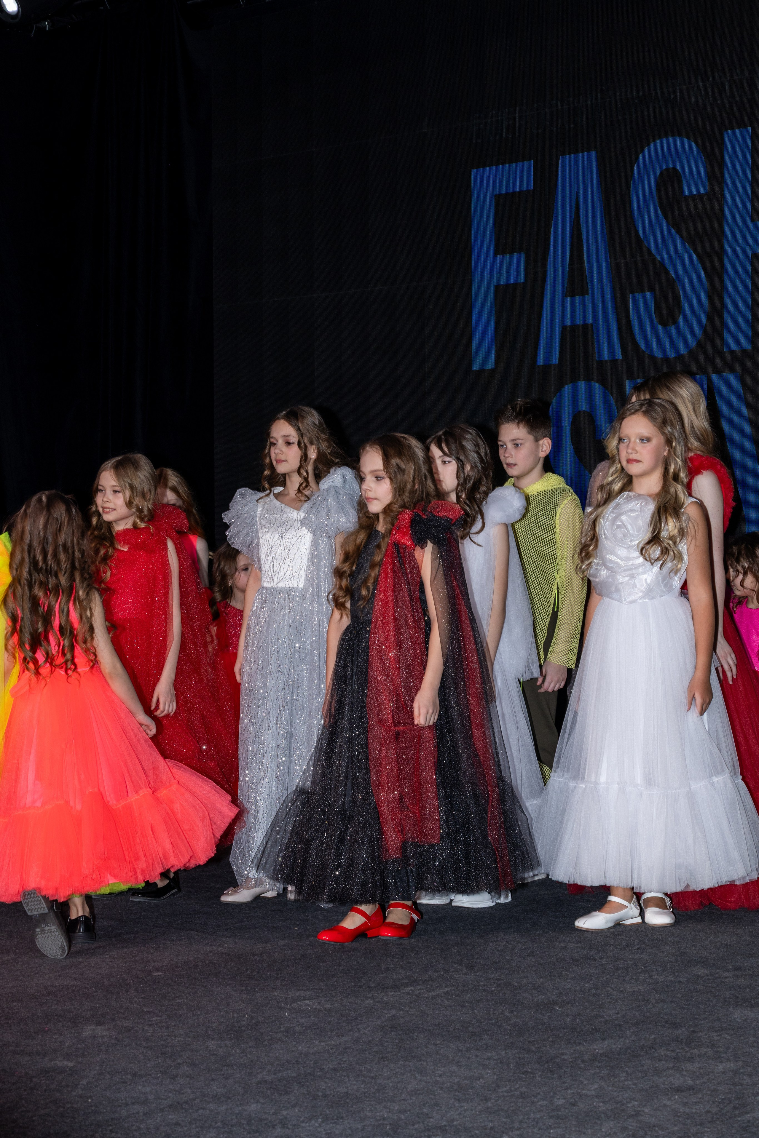 Модный показ Ассоциация дизайнеров FASHION STYLE. Студия фото, видеографии и мультимедийного дизайна в Москве Multi Frame Studio