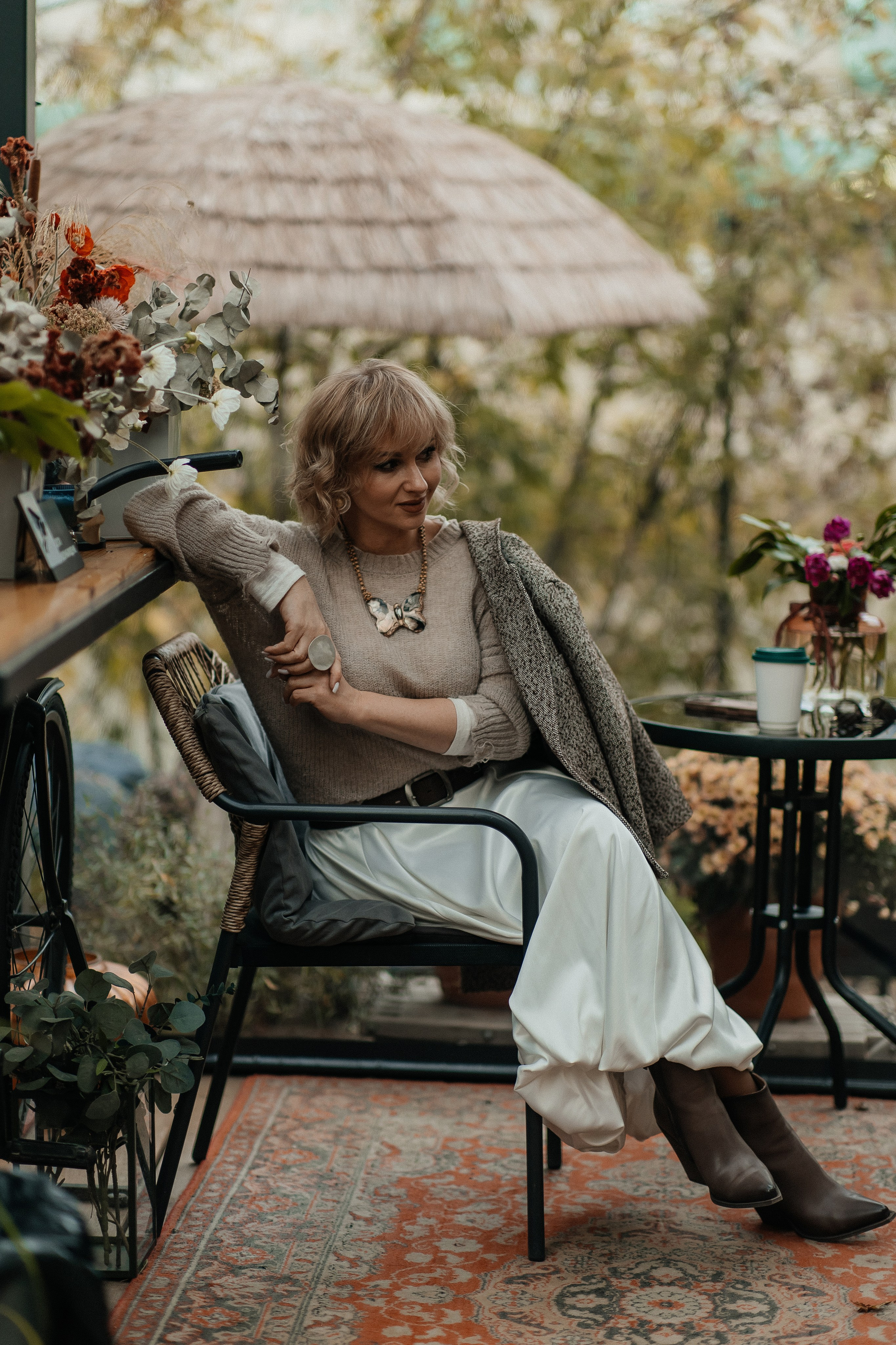 Маша и осень