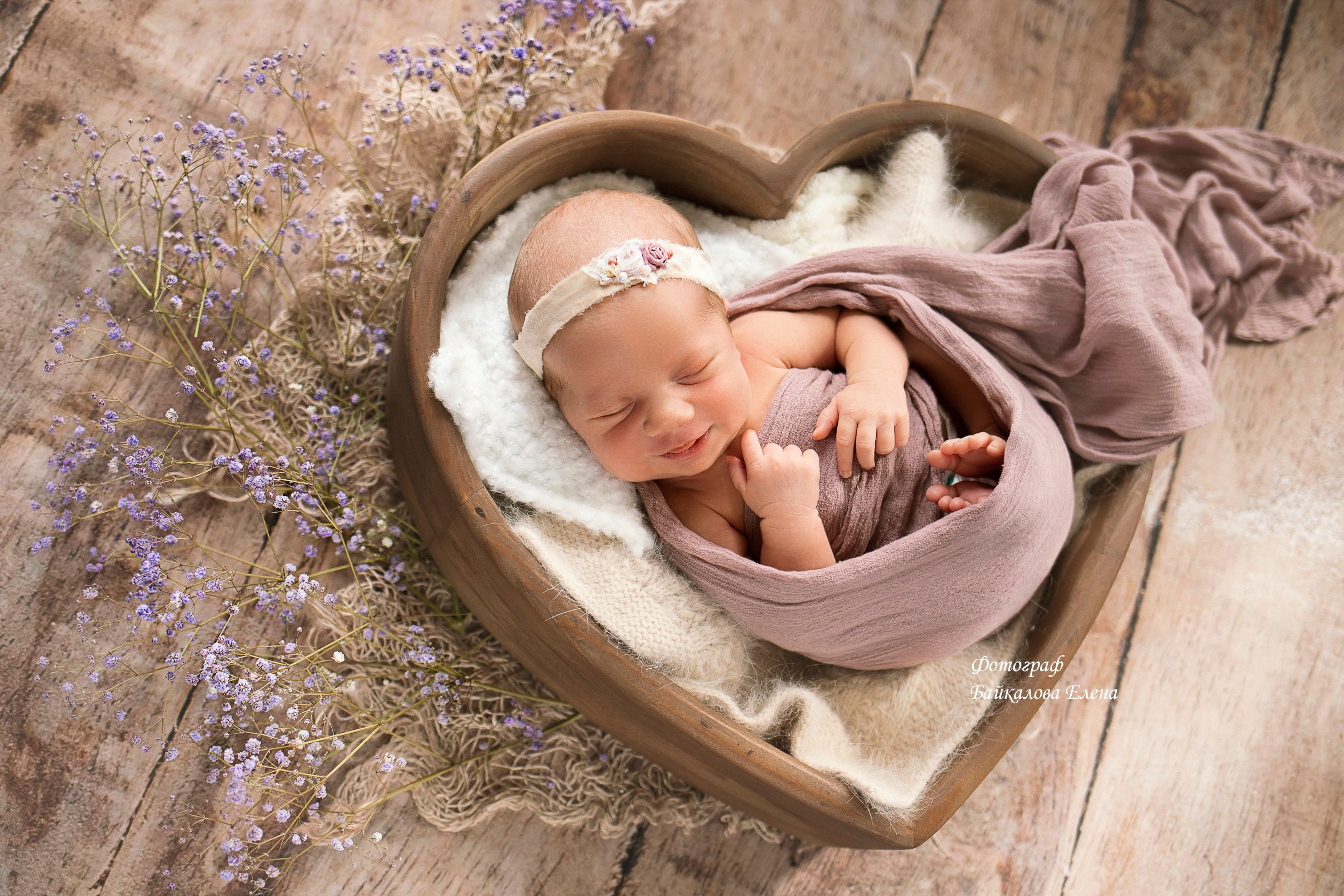 Фотосессия новорожденного. Фотограф новорожденных в Новосибирске