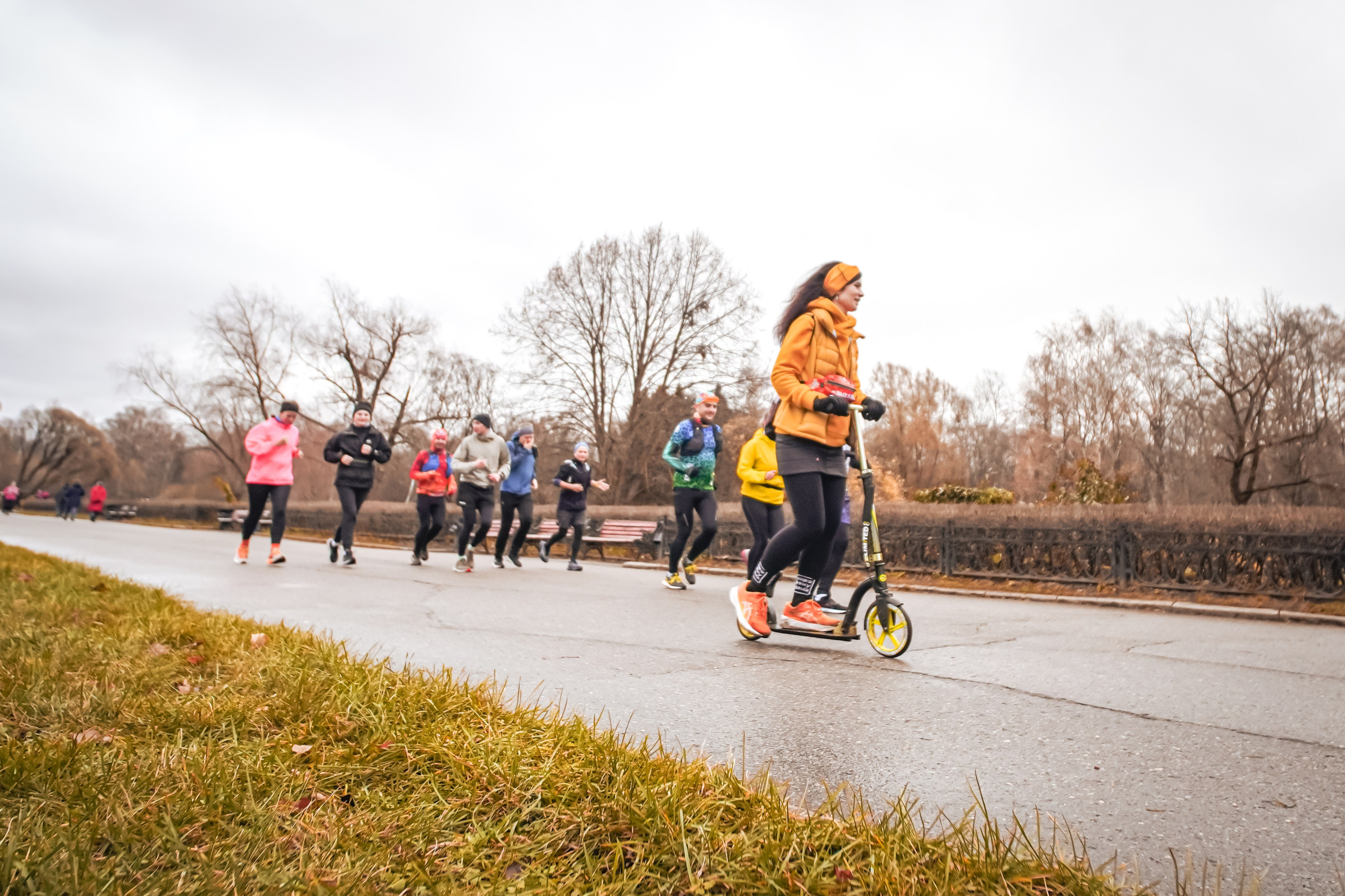 #марафонудома #яuzarun 2024 2-я петля, группа 6:30. Роман Капилюшов. Бег. Фото. Видео. г. Люберцы
