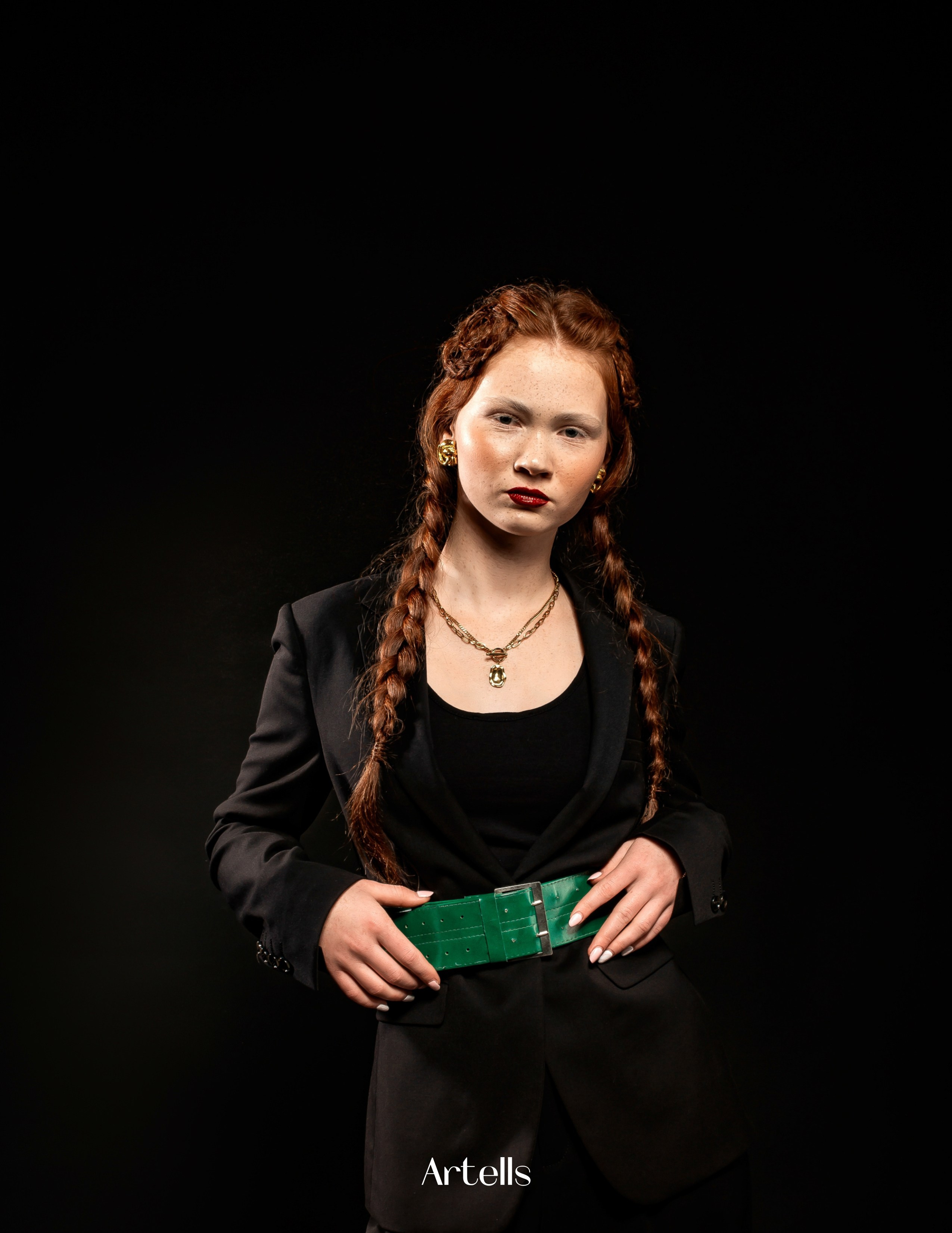 Artells. «О чем говорят портреты»