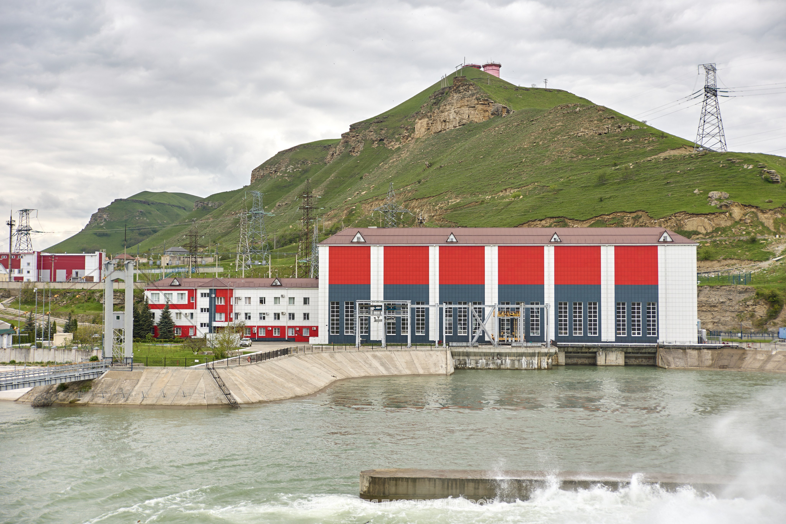 ПАО «РусГидро». Горный фотограф на Кавказе Никита Першин