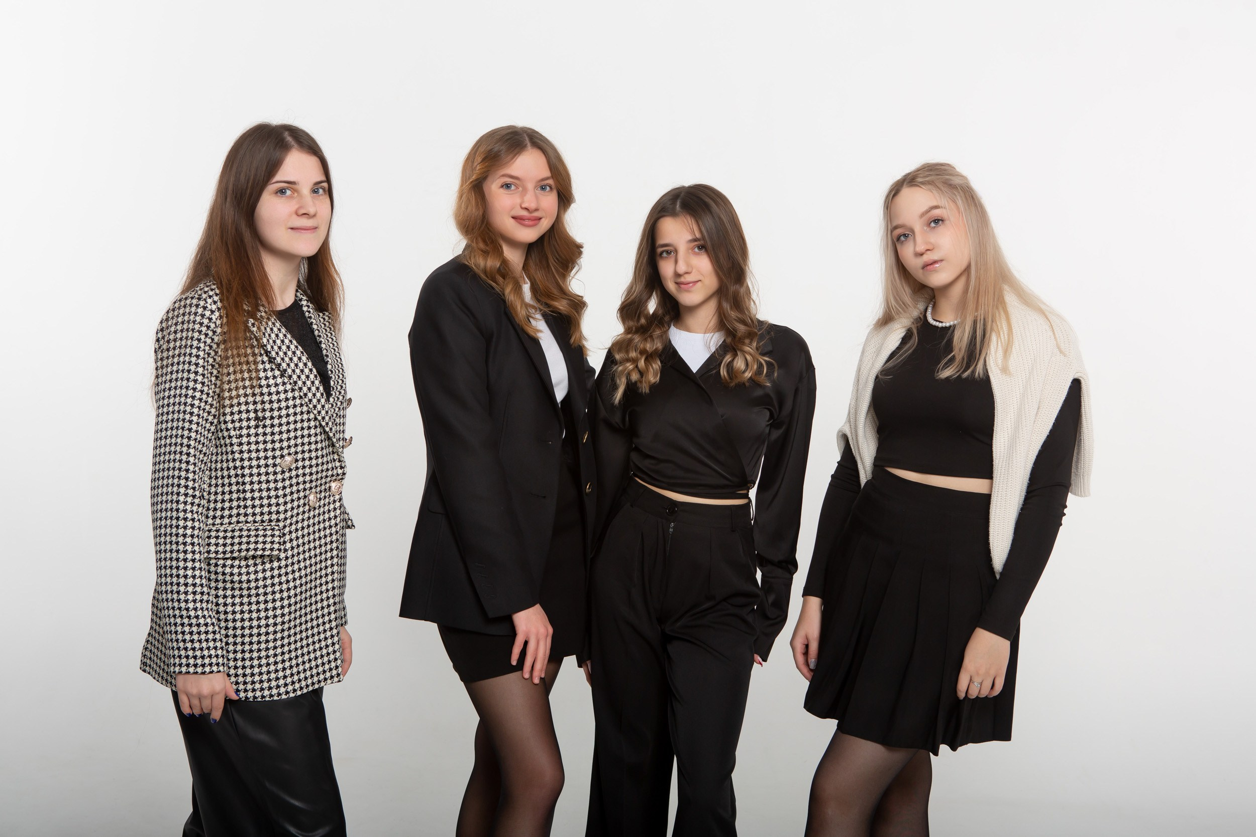 Студия Гимназия 12 11 А 2023 г. Свадебный и портретный Фотограф в Липецке Дмитрий Котюков