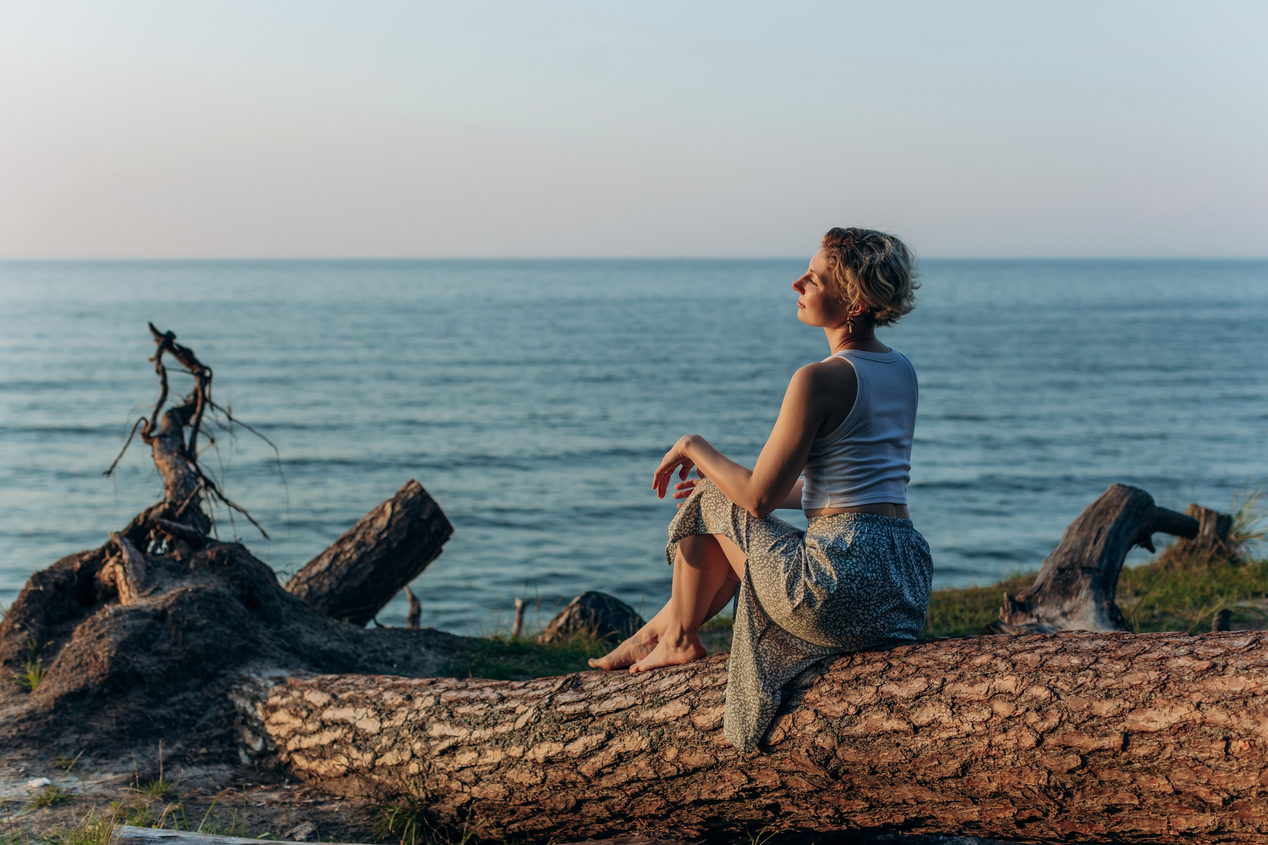 Подруги Пионеский Сосновый бор закат. Фотограф в Калининграде свадебная фотография, репортажная, фотосессии
