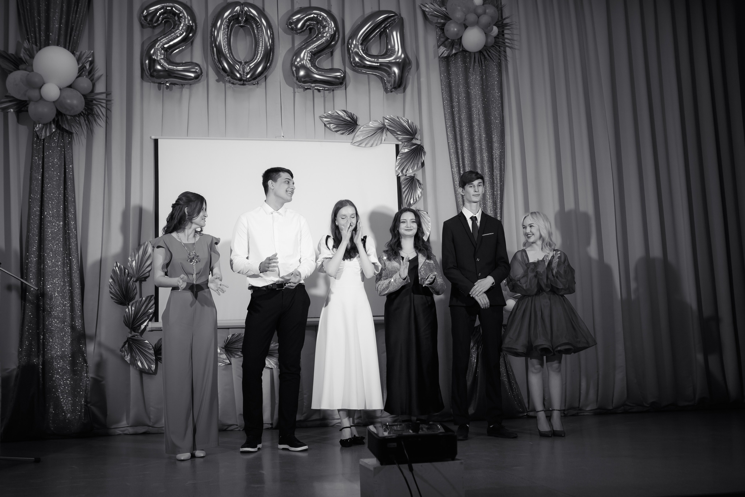 ВРУЧЕНИЕ АТТЕСТАТОВ: Пример. Все фото. Профессиональный фотограф в Ижевске Леша Петров