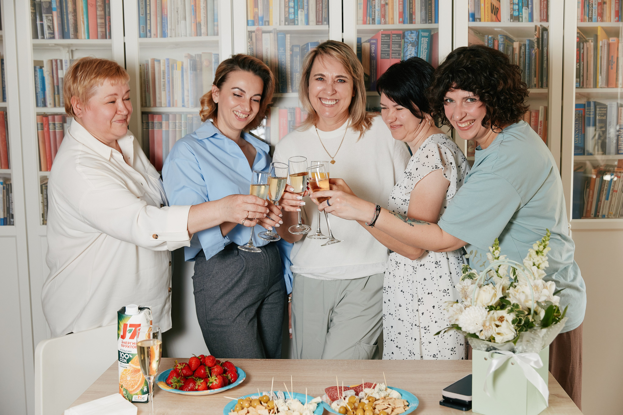 Деловая встреча в Коворкинге 06.06. Свадебный репортажный фотограф краснодар максим дремов дрёмов фотосессия студия цена