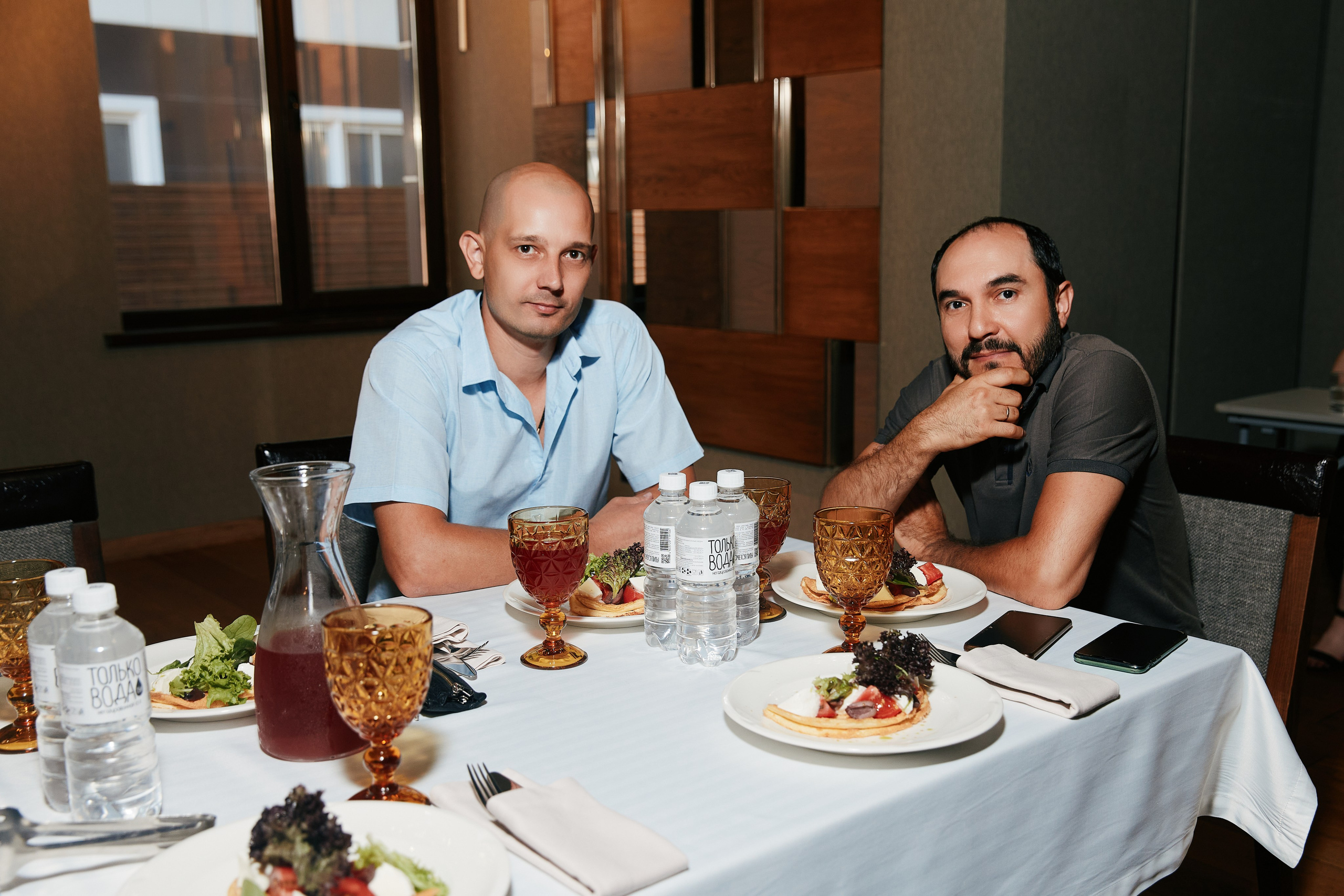 Бизнес завтрак в Golden Tulip 24.07. Свадебный репортажный фотограф краснодар максим дремов дрёмов фотосессия студия цена