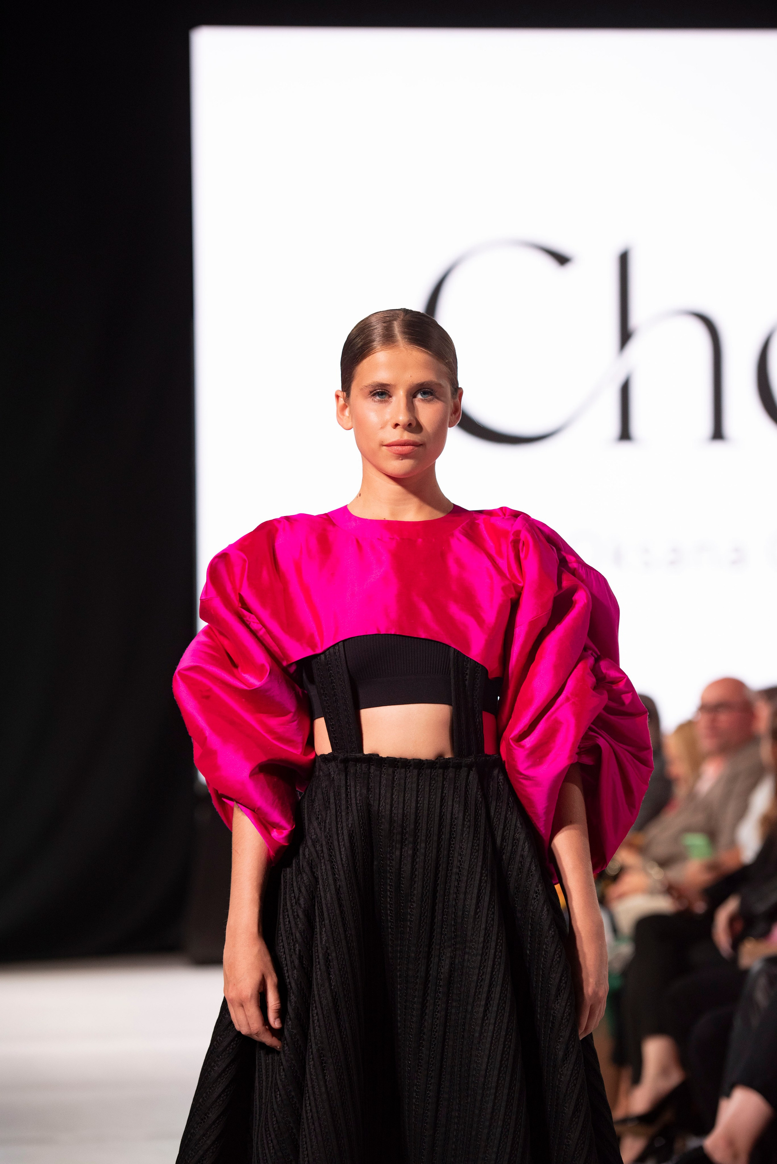 Фотограф на модельный показ. Свадебный, семейный, фэшн фотограф, школьный фотограф в Сочи