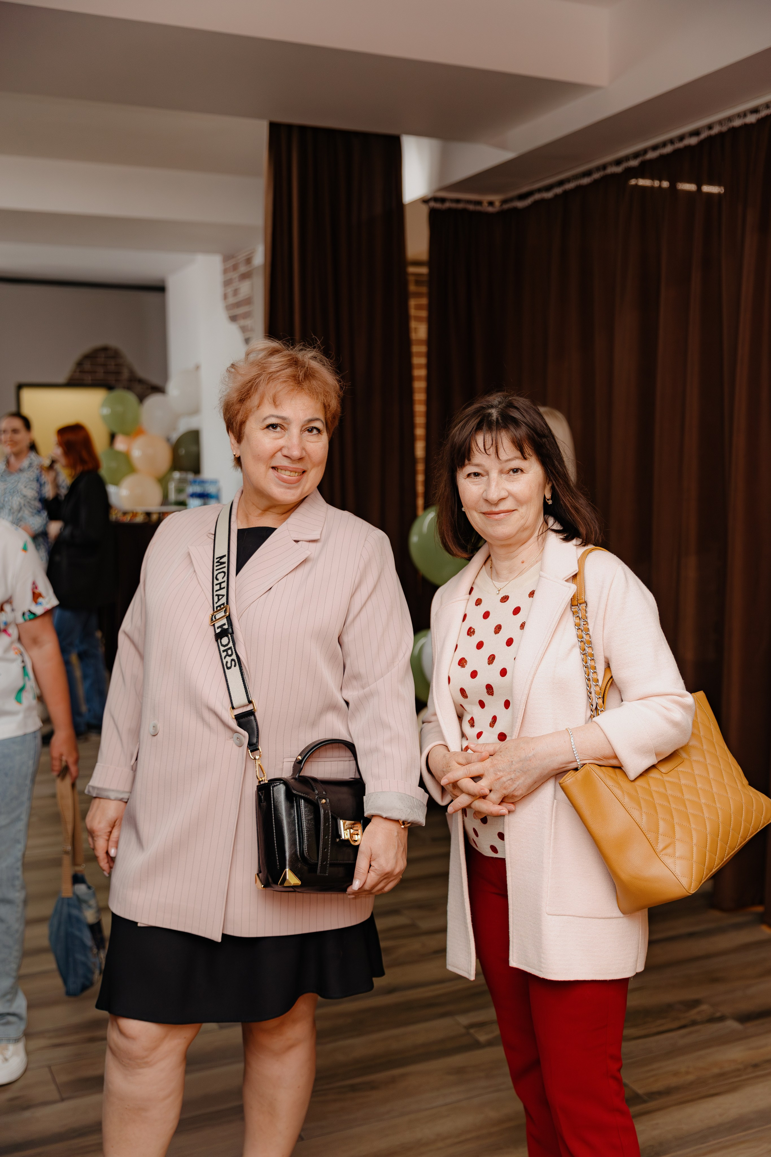 Презентация книги. Свадебный и репортажный фотограф Киров | Вадим Карпук