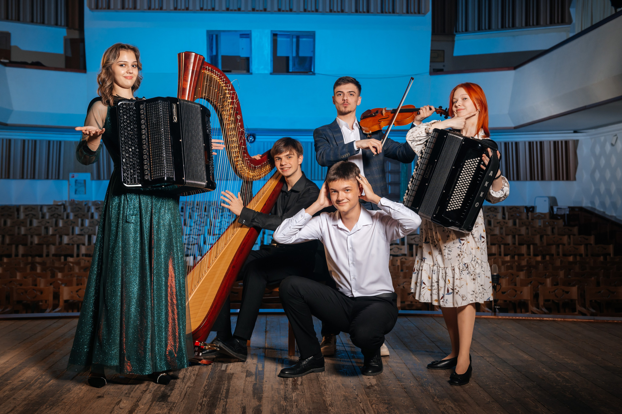 Старшие классы. Современные выпускные альбомы в Новосибирске