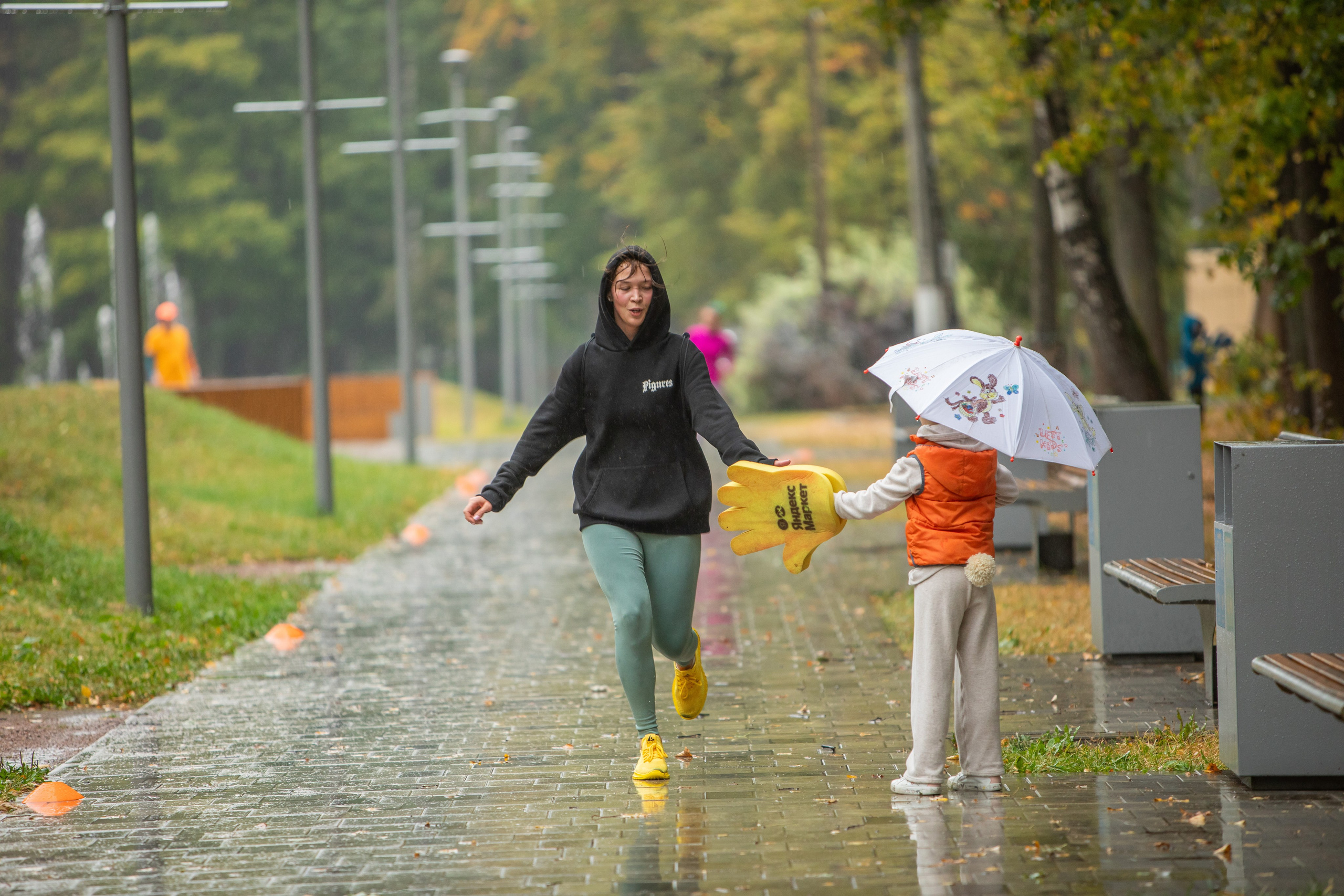 7 лет забегам 5 вёрст Химки 28.09.24. Фотограф Сергей Ловкий