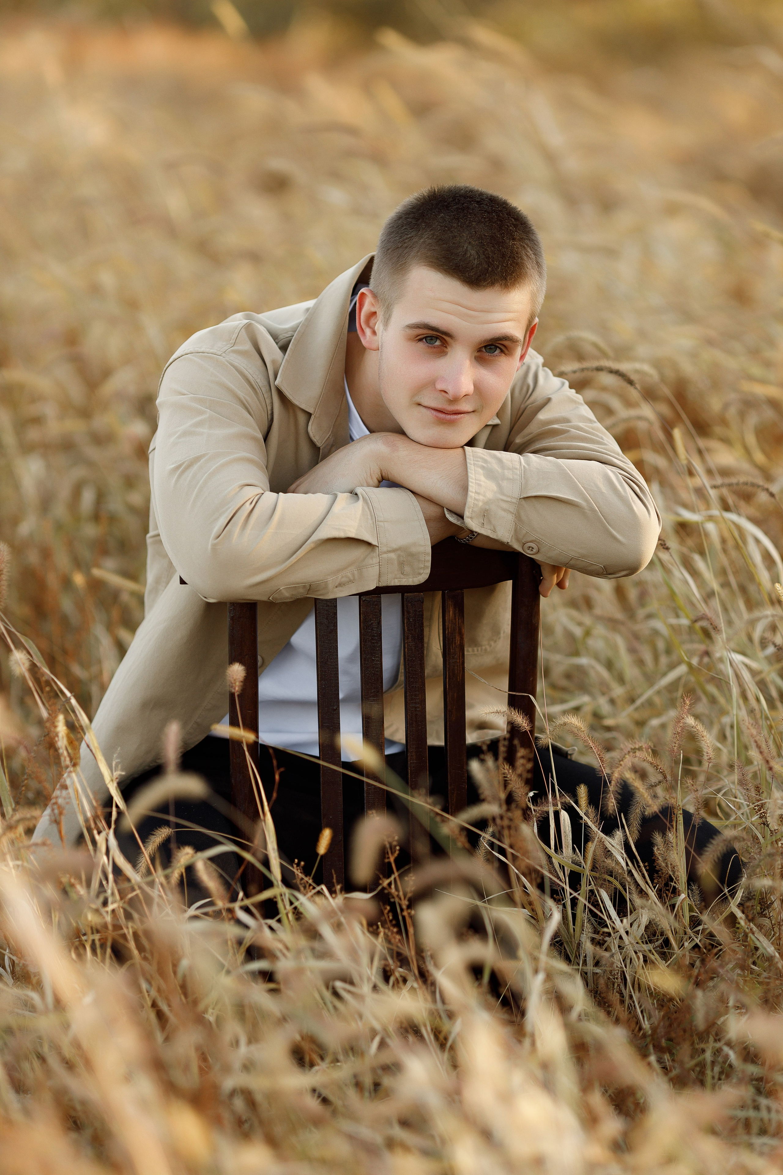 Осень 11 класс (съемка в поле). Photoalbum-vl.ru