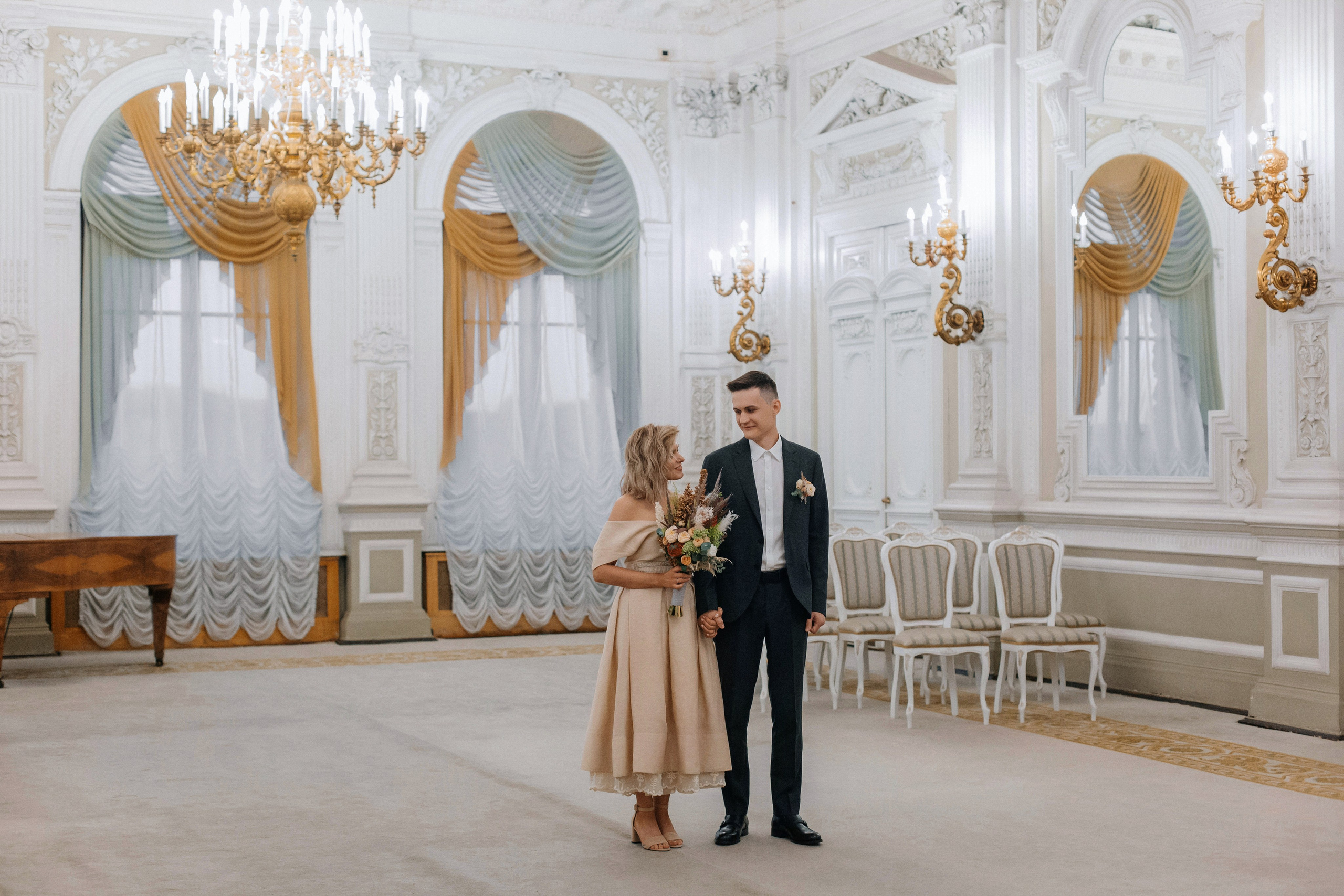 Свадьба для двоих с прогулкой в Выборге. Свадебный фотограф в Санкт-Петербурге Вика Стукачева