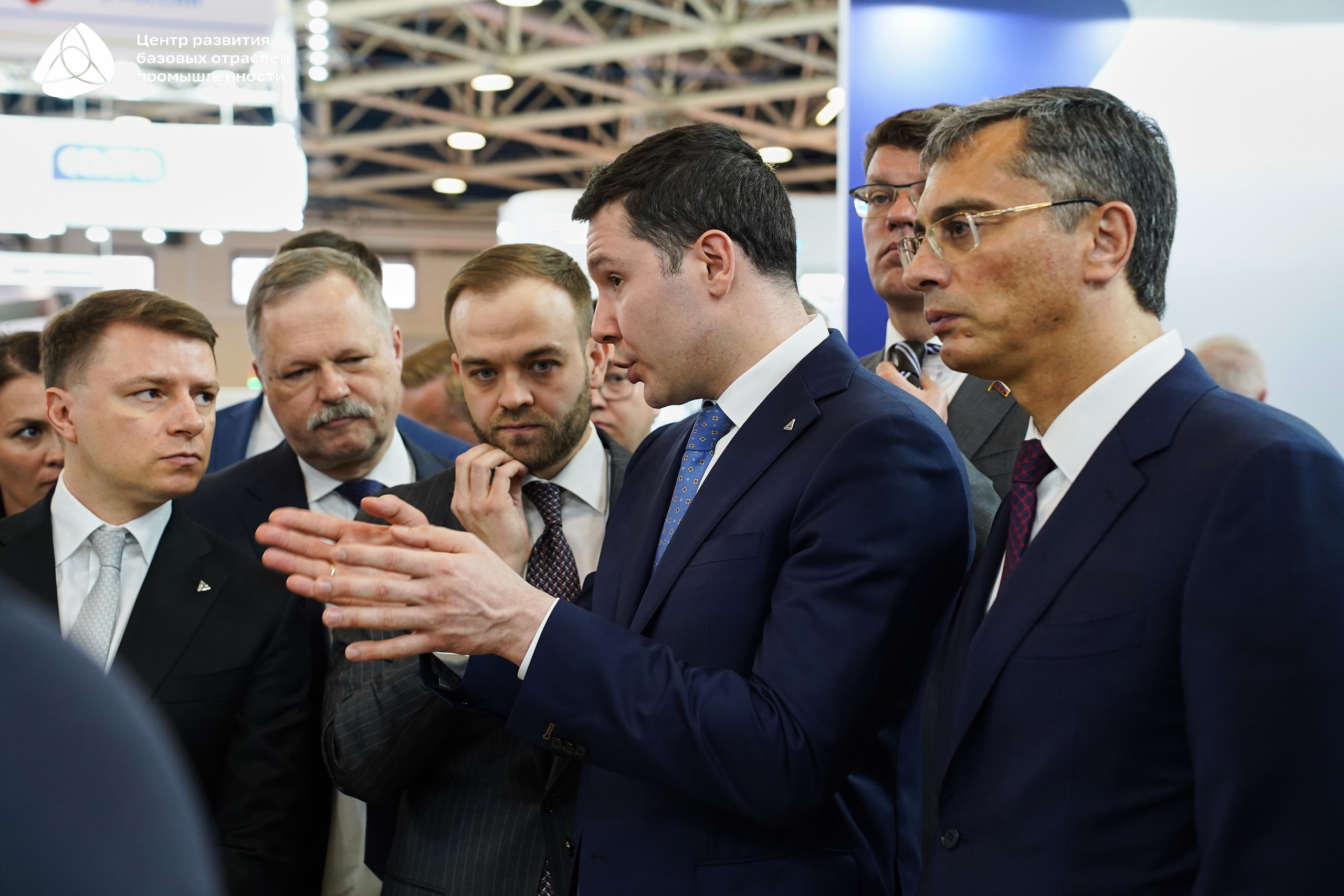 ЭКСПОЦЕНТР Алиханов. Фотограф