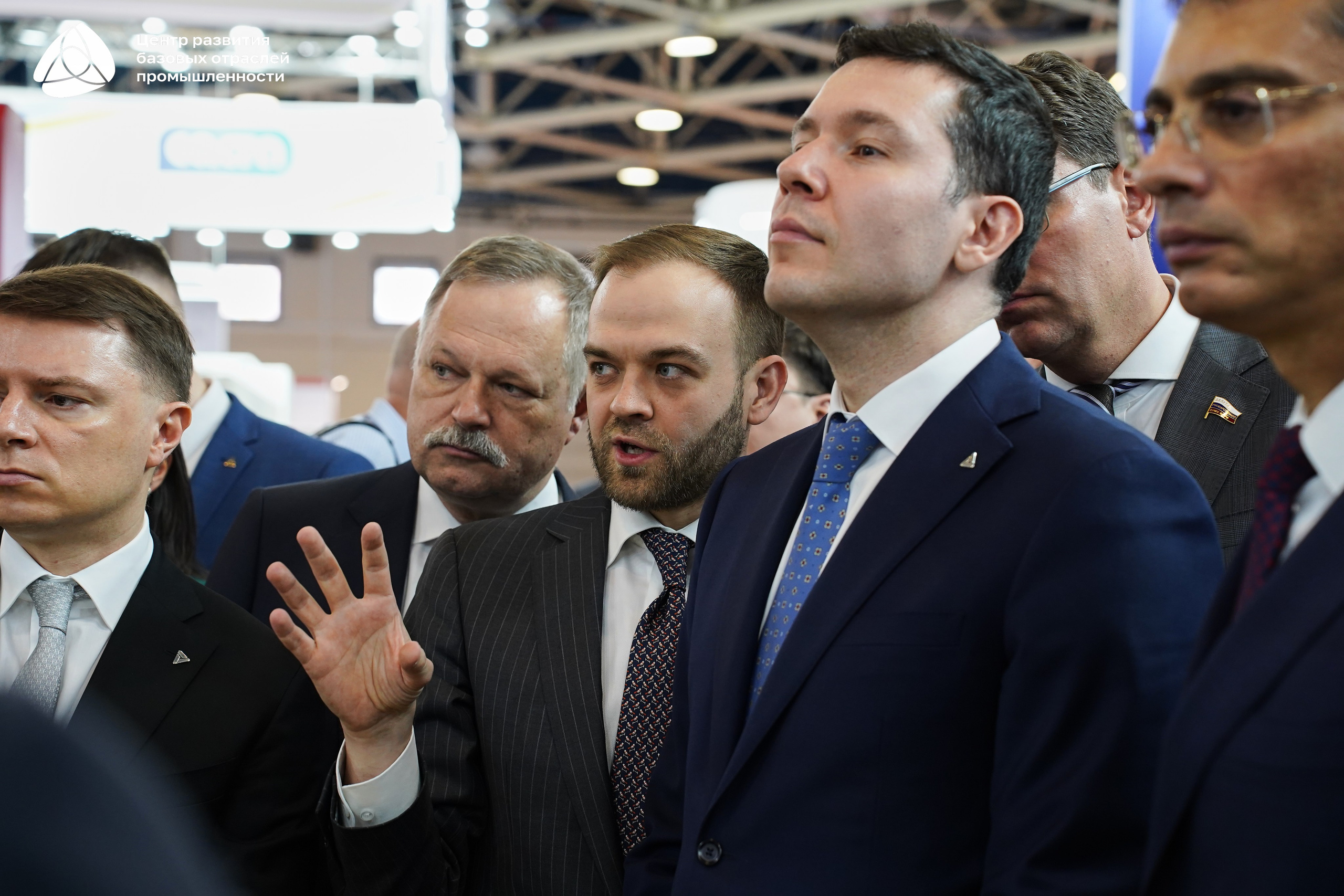 ЭКСПОЦЕНТР Алиханов. Фотограф