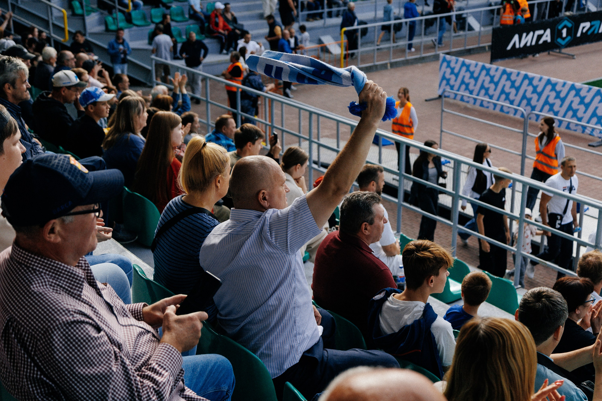 ФК ЧЕЛЯБИНСК Х ФК ВОЛГА. Репортажный фотограф Макс Брагин