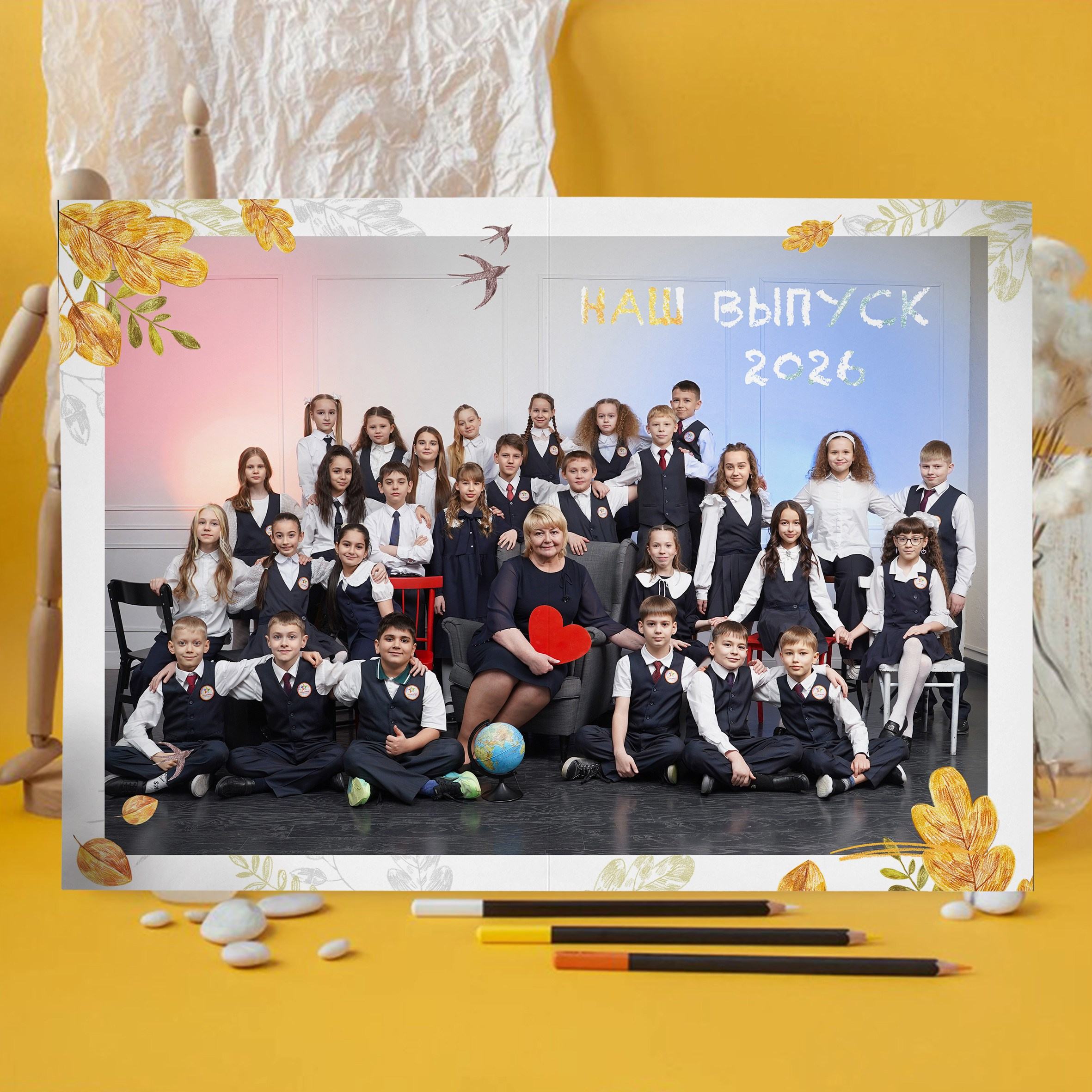 Осенний дизайн выпускных альбомов в Красноярске от AlbomKras 🍁📚. AlbomKras -выпускные альбомы Красноярска с авторским дизайном и качественной фотосъемкой! ⭐⭐⭐⭐⭐ 5.0