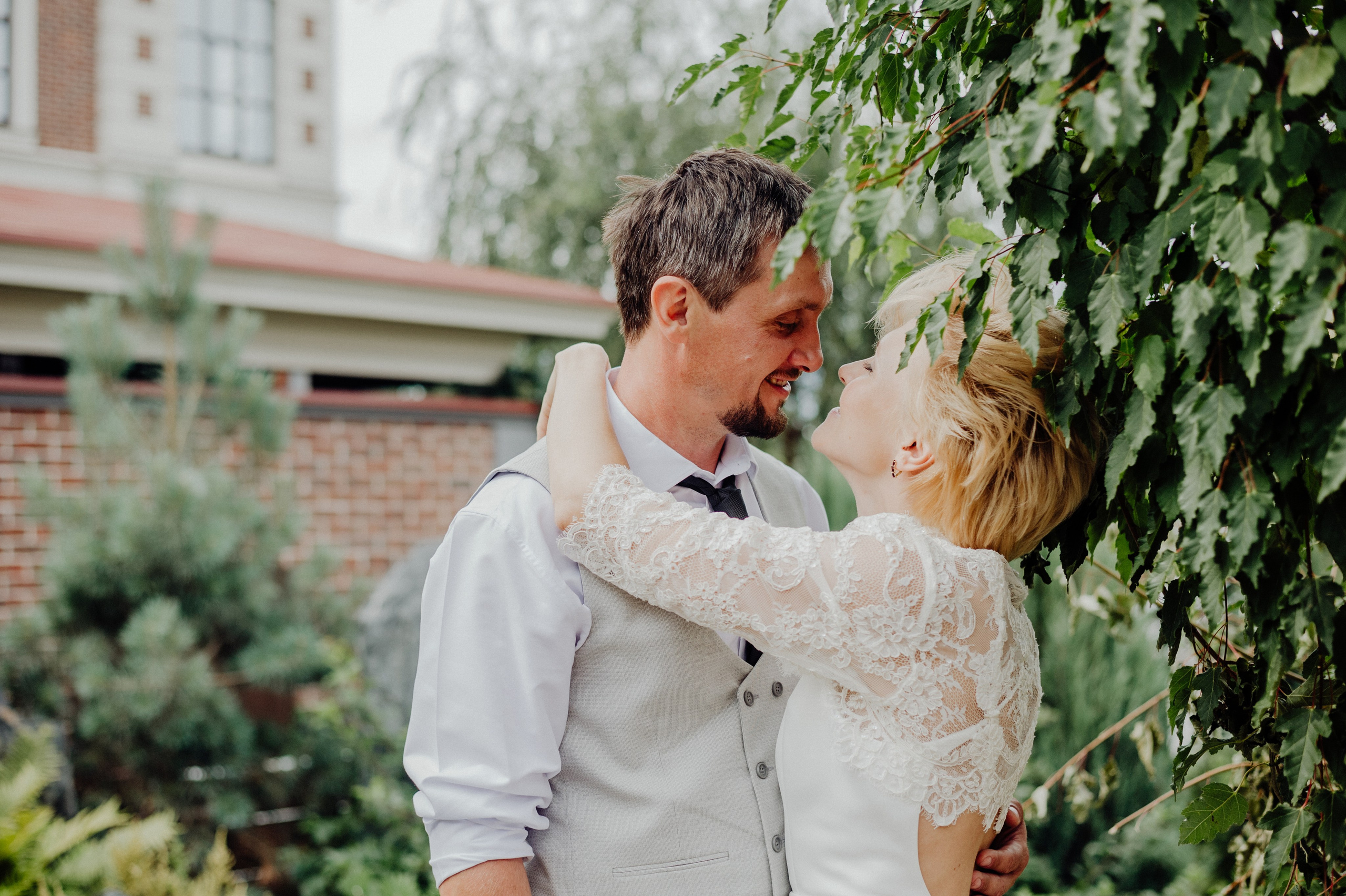 Саша и Женя. Семейный и женский фотограф, контент фотосессия в Екатеринбурге