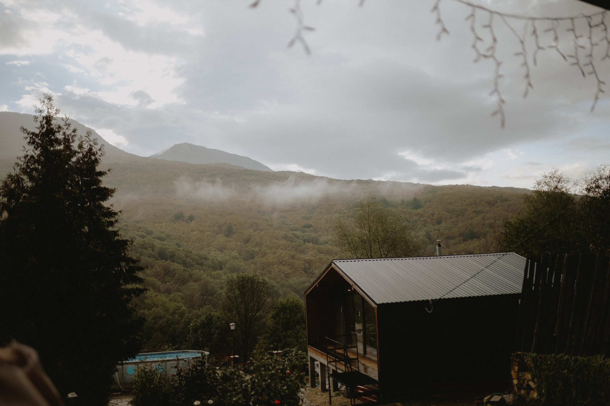 Дима и Настя | Rainy mountain wed | Крым. Свадебный фотограф в Санкт-Петербурге Анастасия Селиванова