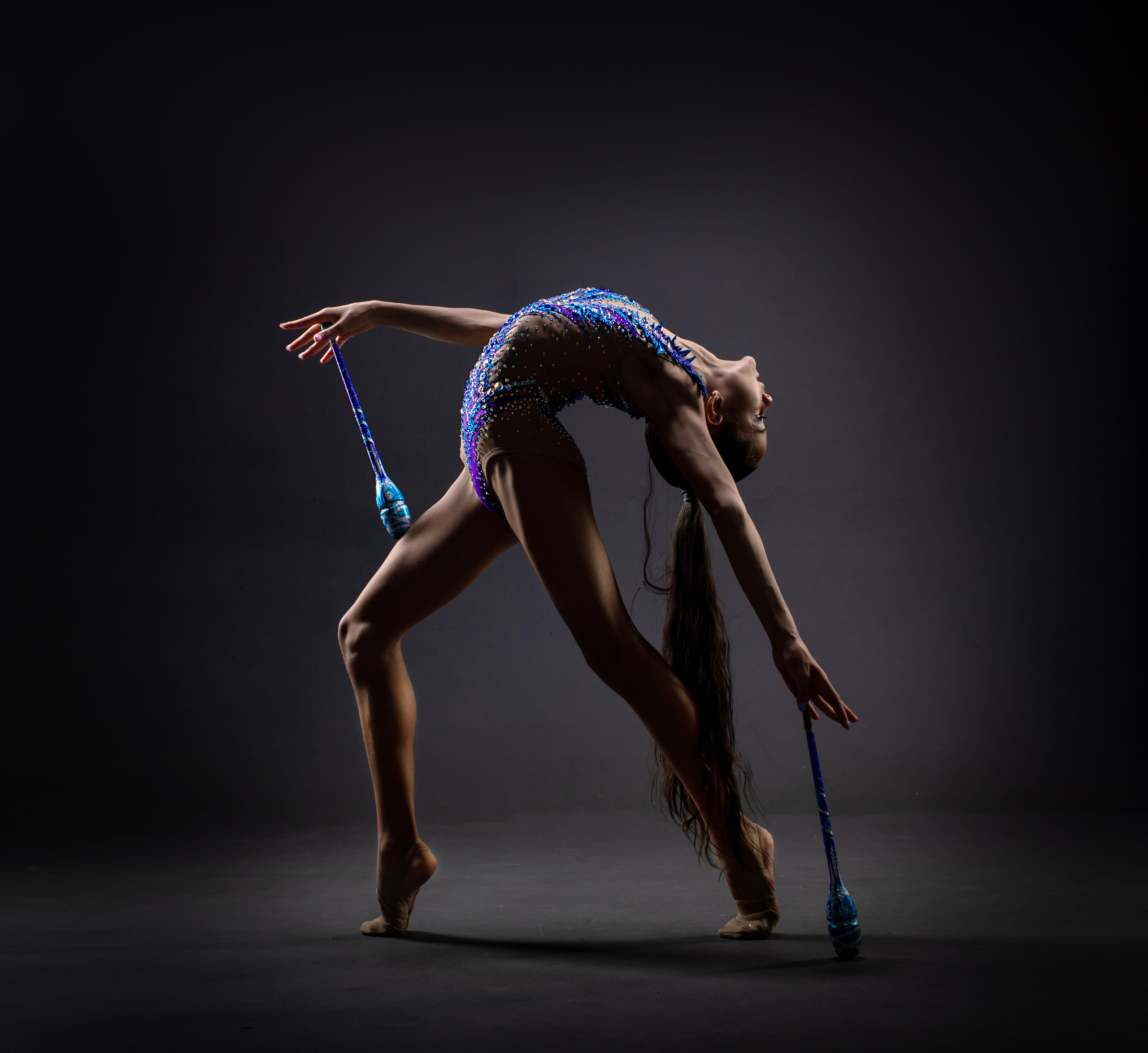 Фотосъёмка гимнасток на белой циклораме. Балетный фотограф Алина Ханько — Душа Балета