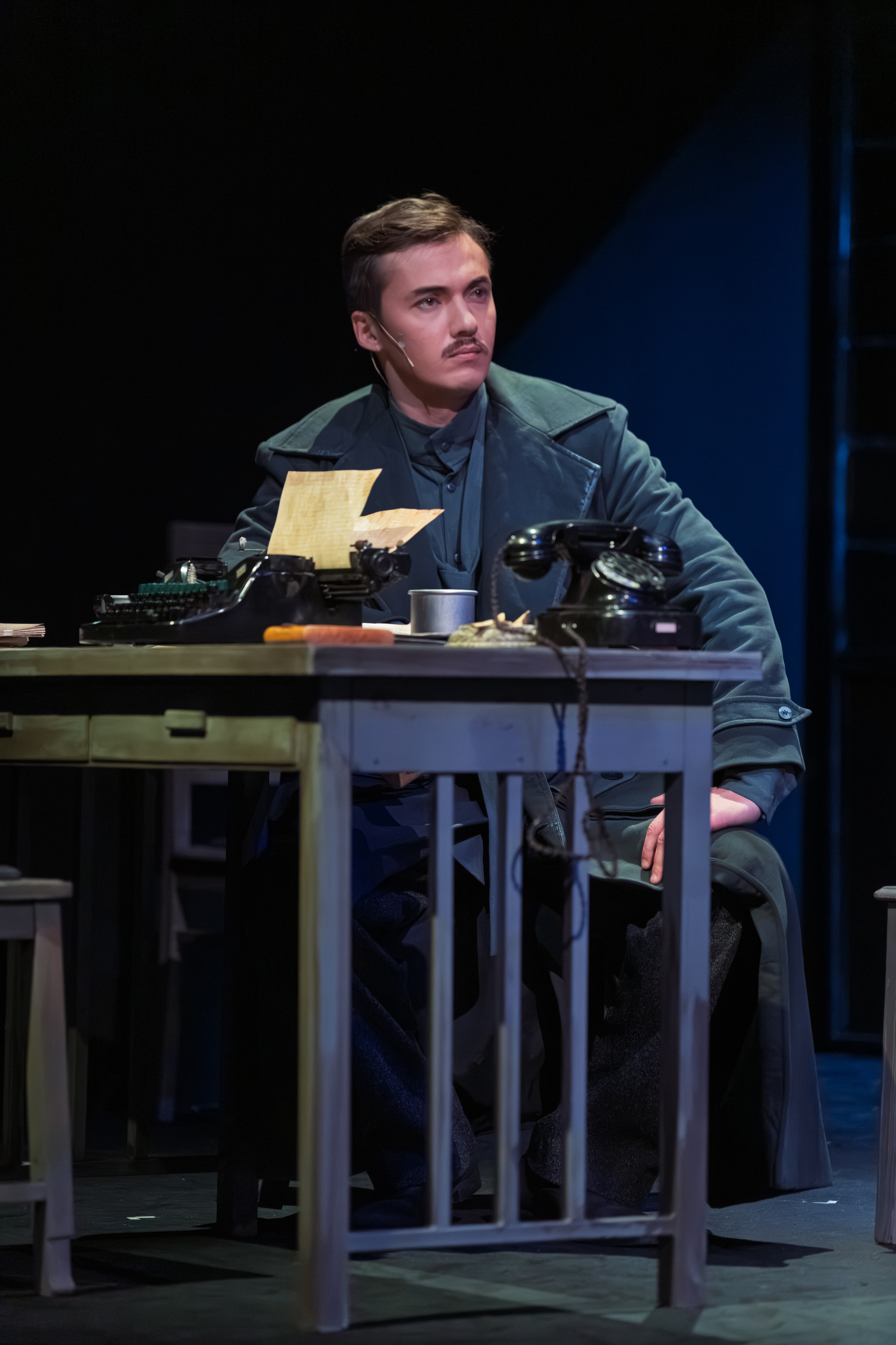 Театр Терезы Дуровой: Кто Есенин?. Сайт фотографа Сергея Абрамова