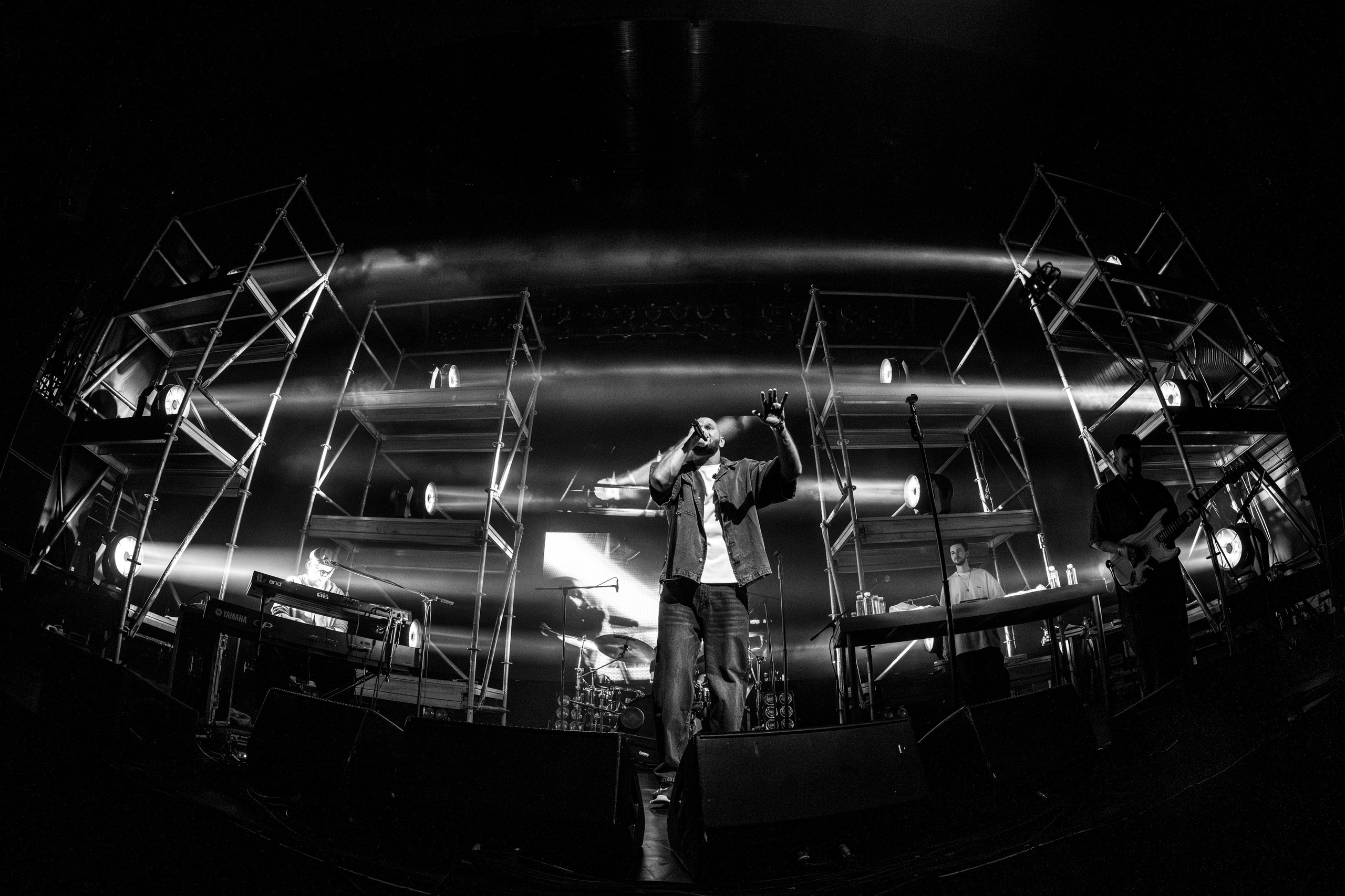 LOC DOG / МОСКВА / 2025. OOPS