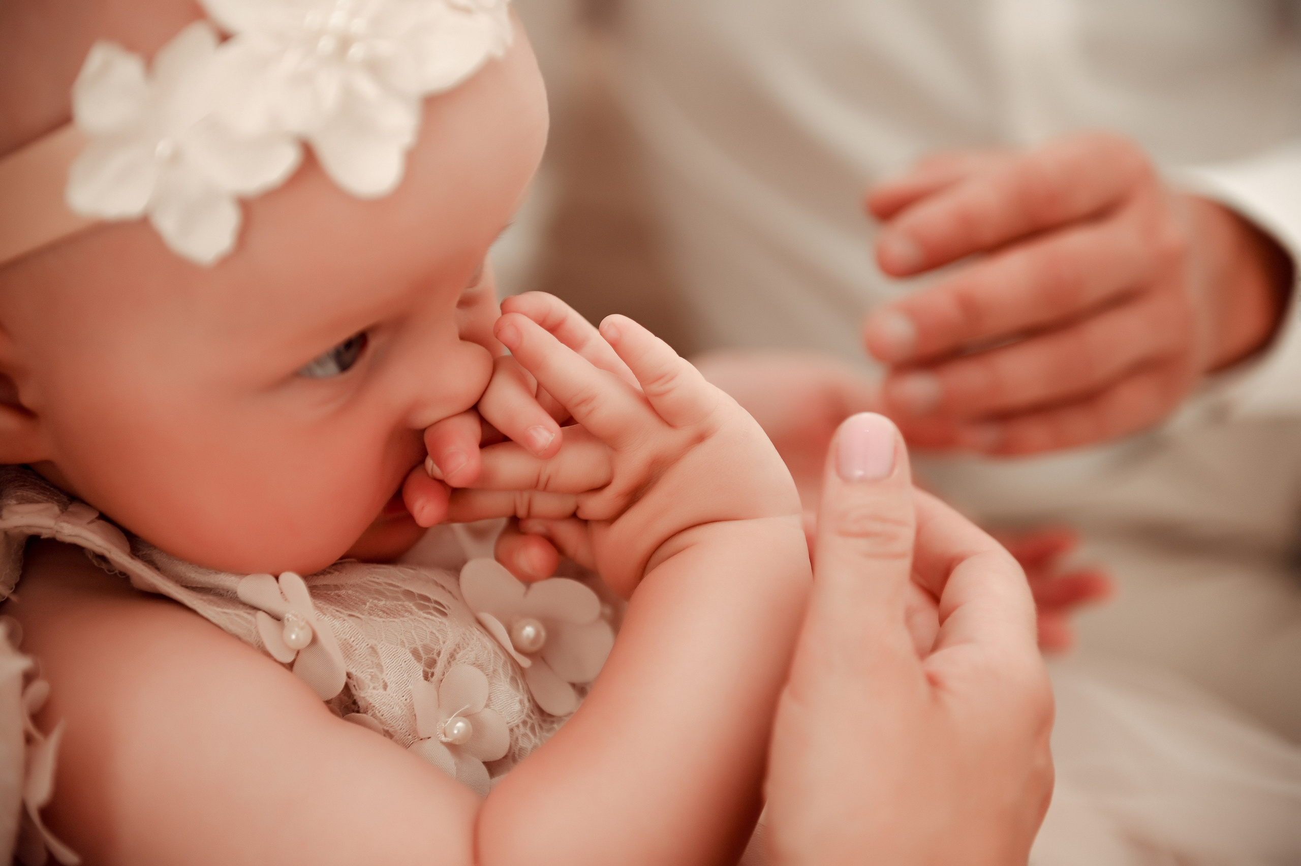 Студийные семейные, детские, индивидуальные фотосессии. Свадебный, семейный, детский, контент фотограф в Омске Максим Ильин