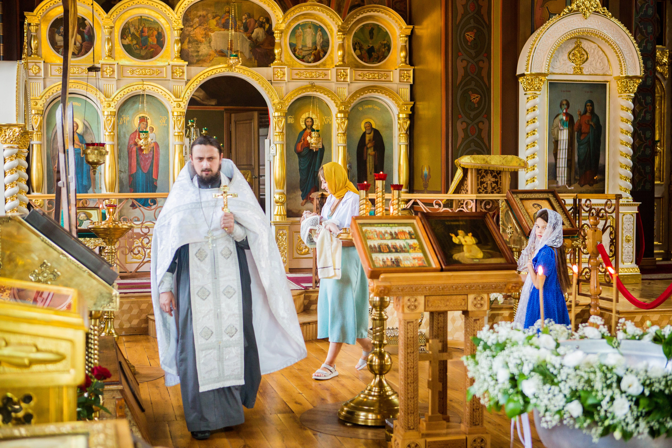 Крещение Анны. Свято-Троицкий собор. Свадебный семейный и детский фотограф в Краснодаре Карина Федоровская