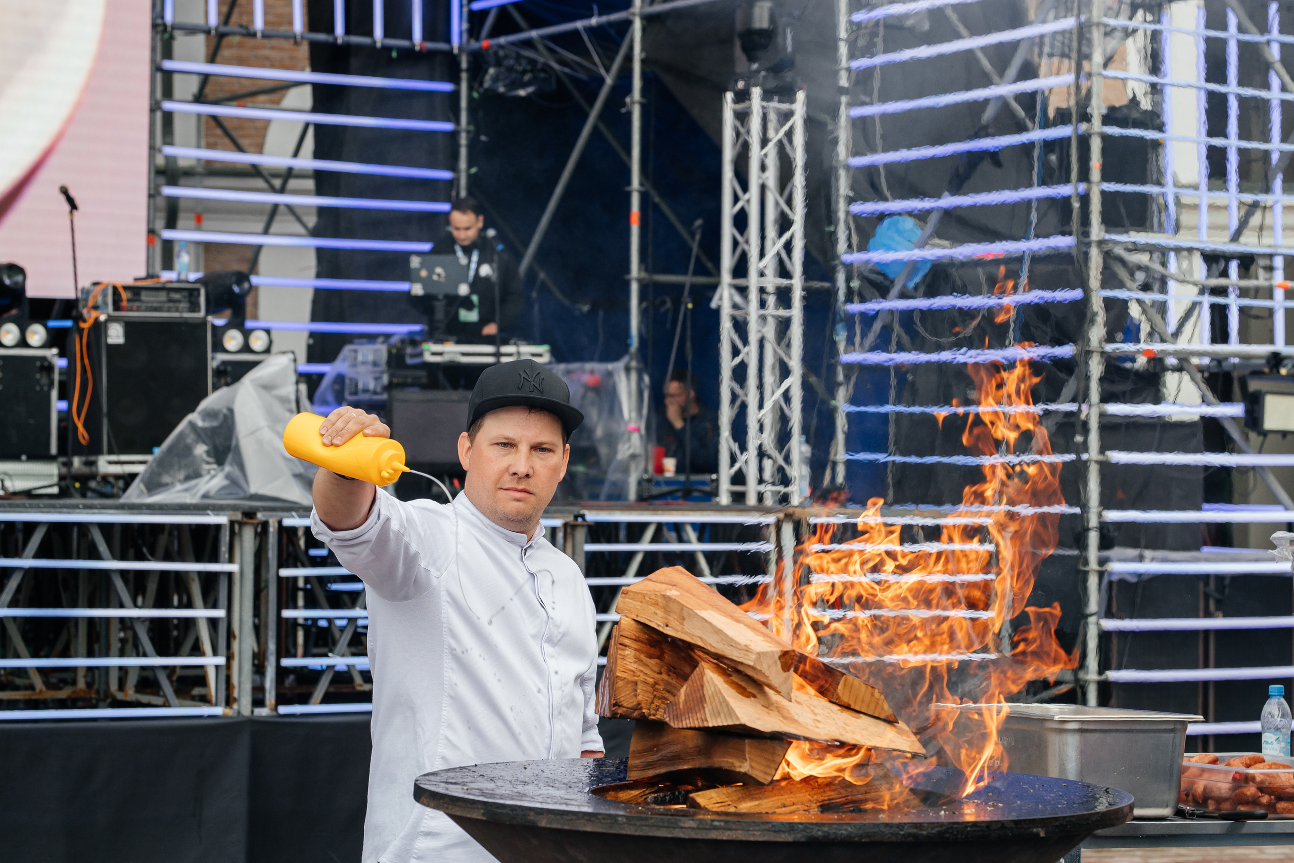 Репортаж деловых, спортивных событий и концертов