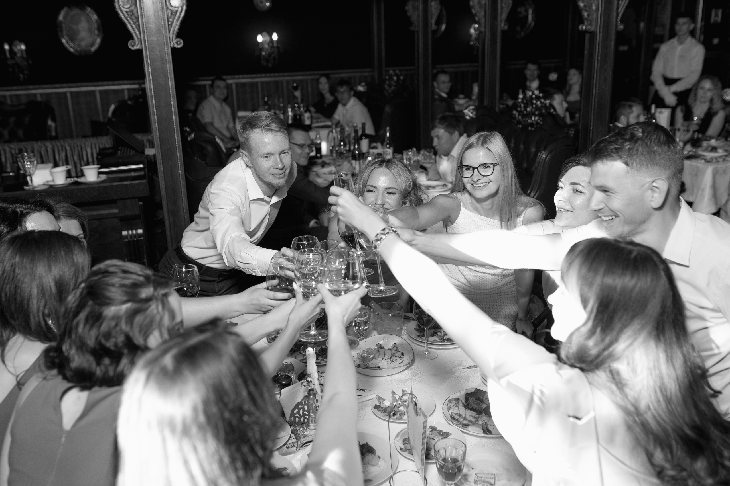 Репортаж деловых, спортивных событий и концертов