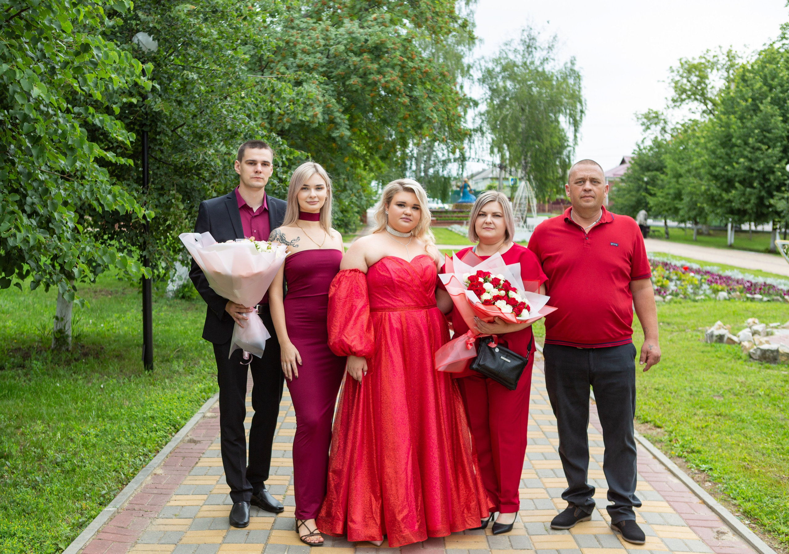 Выпускной, последний звонок. Выпускные альбомы Воронеж " СОКОЛ фото»