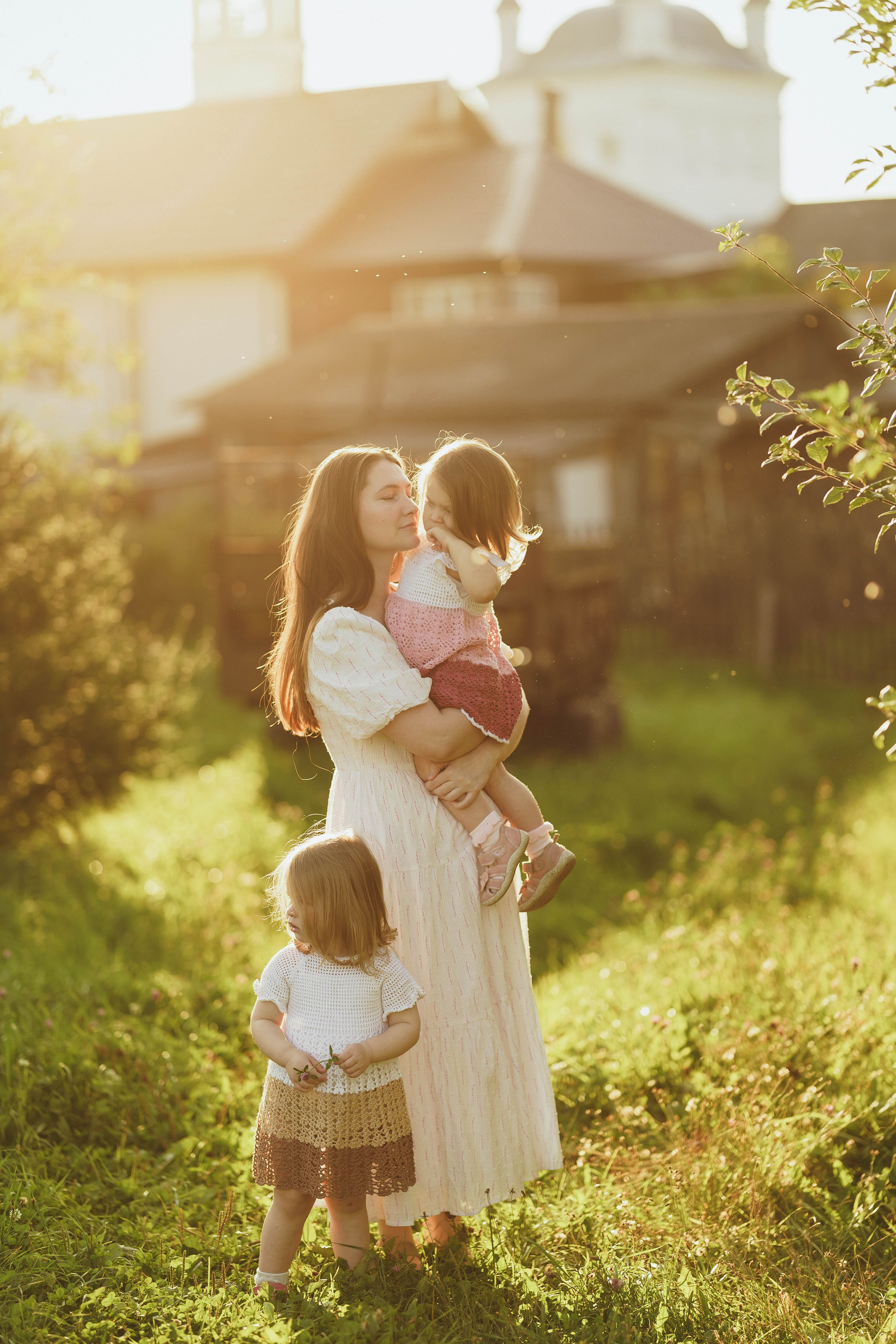 Мама с двойняшками, Костромская область. Наталья Дукалова фотограф Щелково Королев Пушкино Москва Балашиха