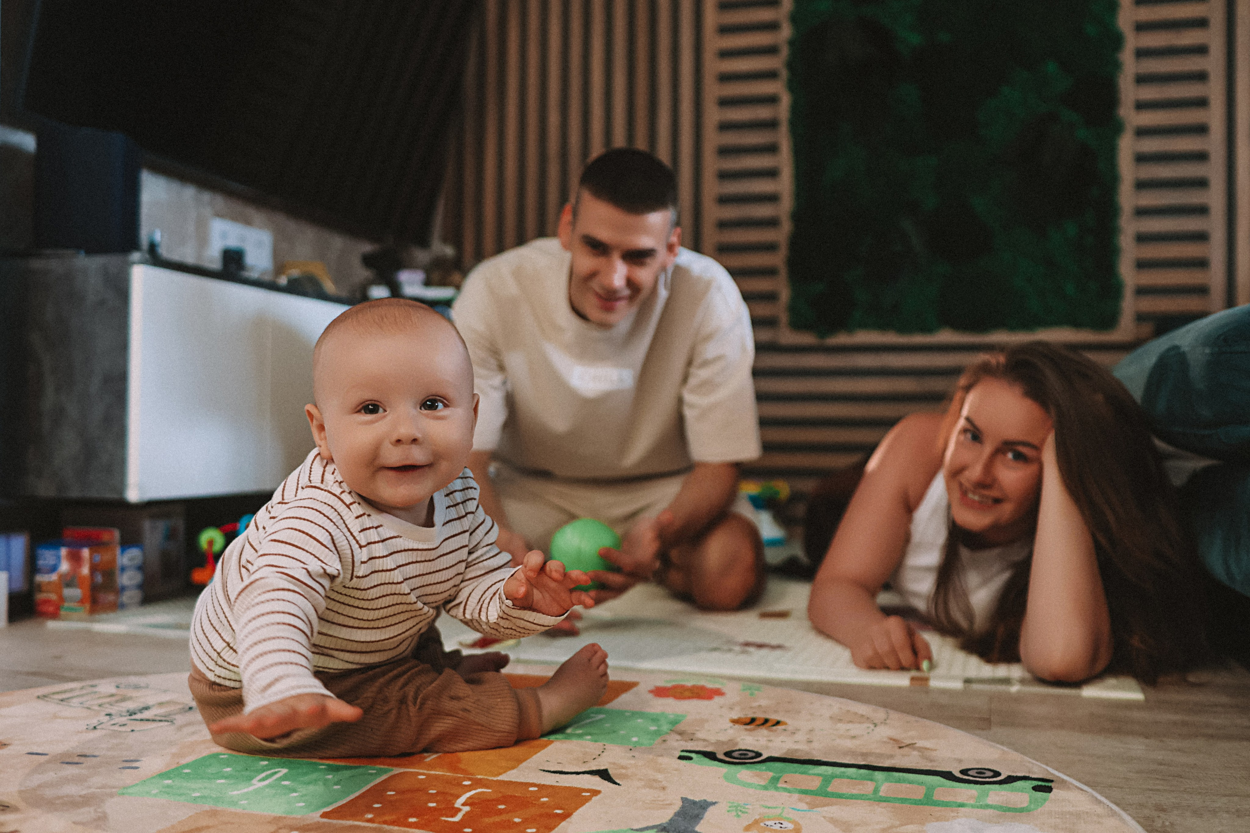 Мише 8 месяцев. Семейный фотограф Тюмень, фотограф на роды Салмина Мария