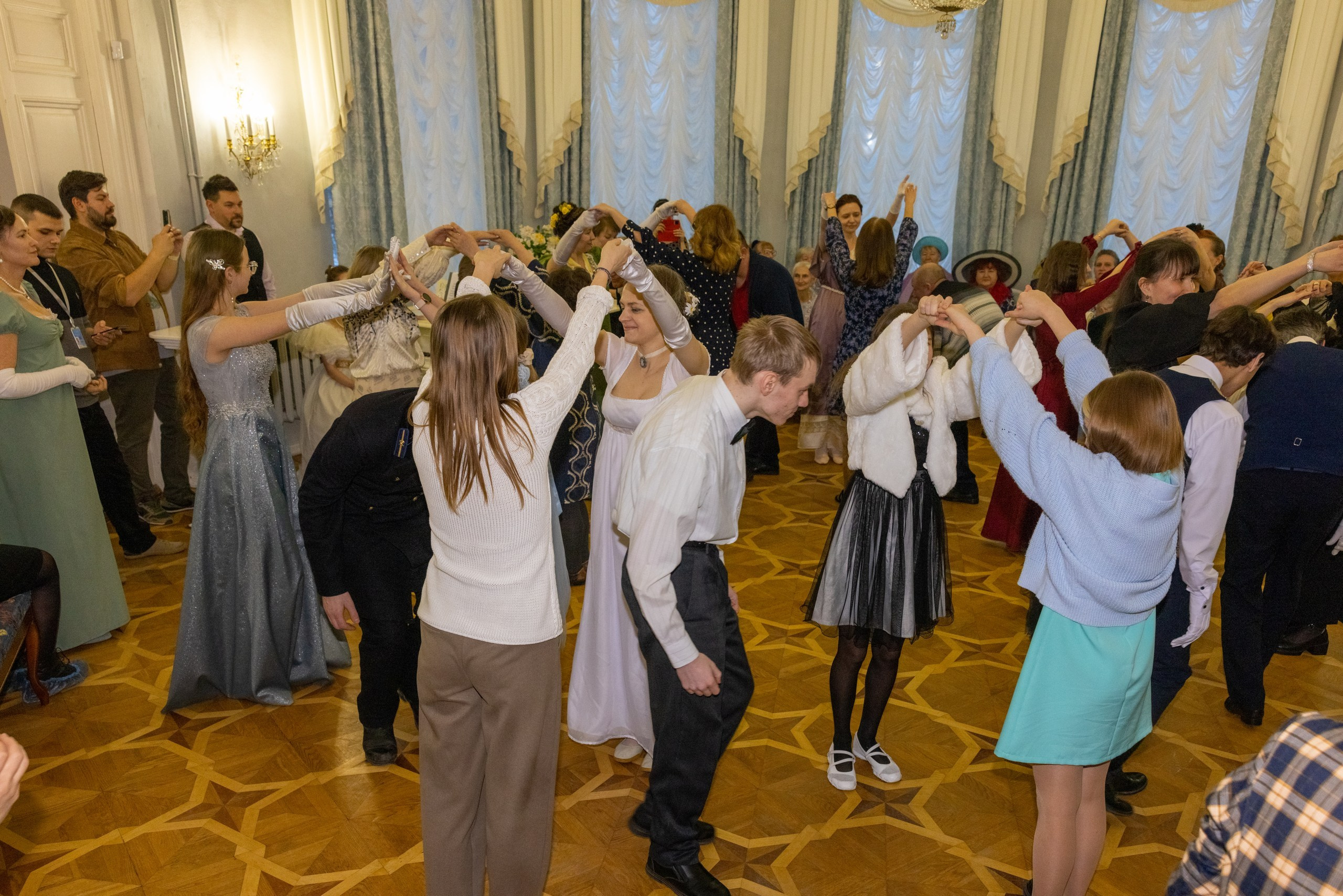 Бал во дворце Бобринских город Богородицк. Фотограф в Туле Крупский АнДРей. Фотостудия «КАДР71» в Туле