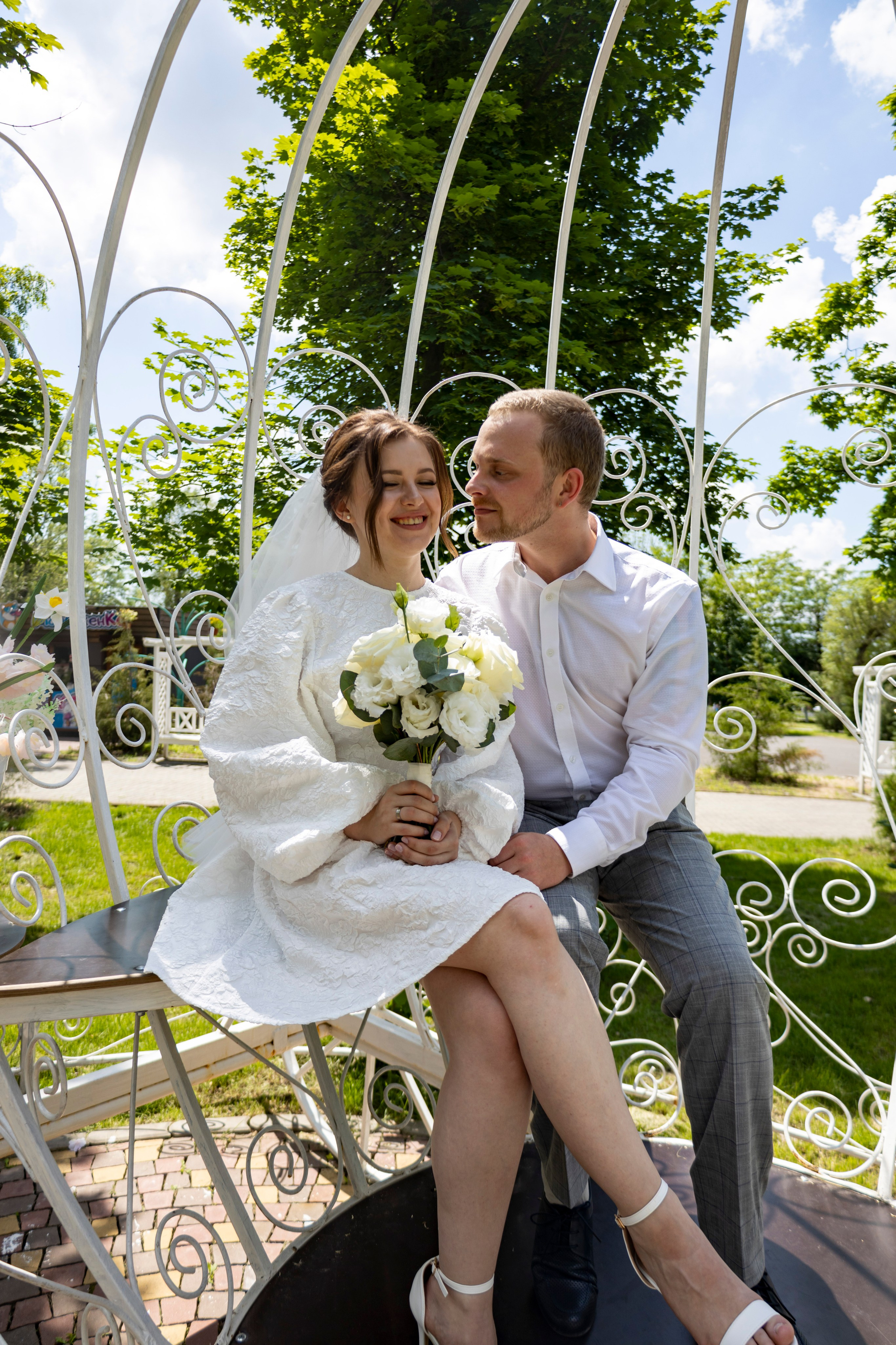 Елизавета и Павел. Свадебные «живые» фото с прогулки. г. Новошахтинск. Свадебный фотограф ростовская область