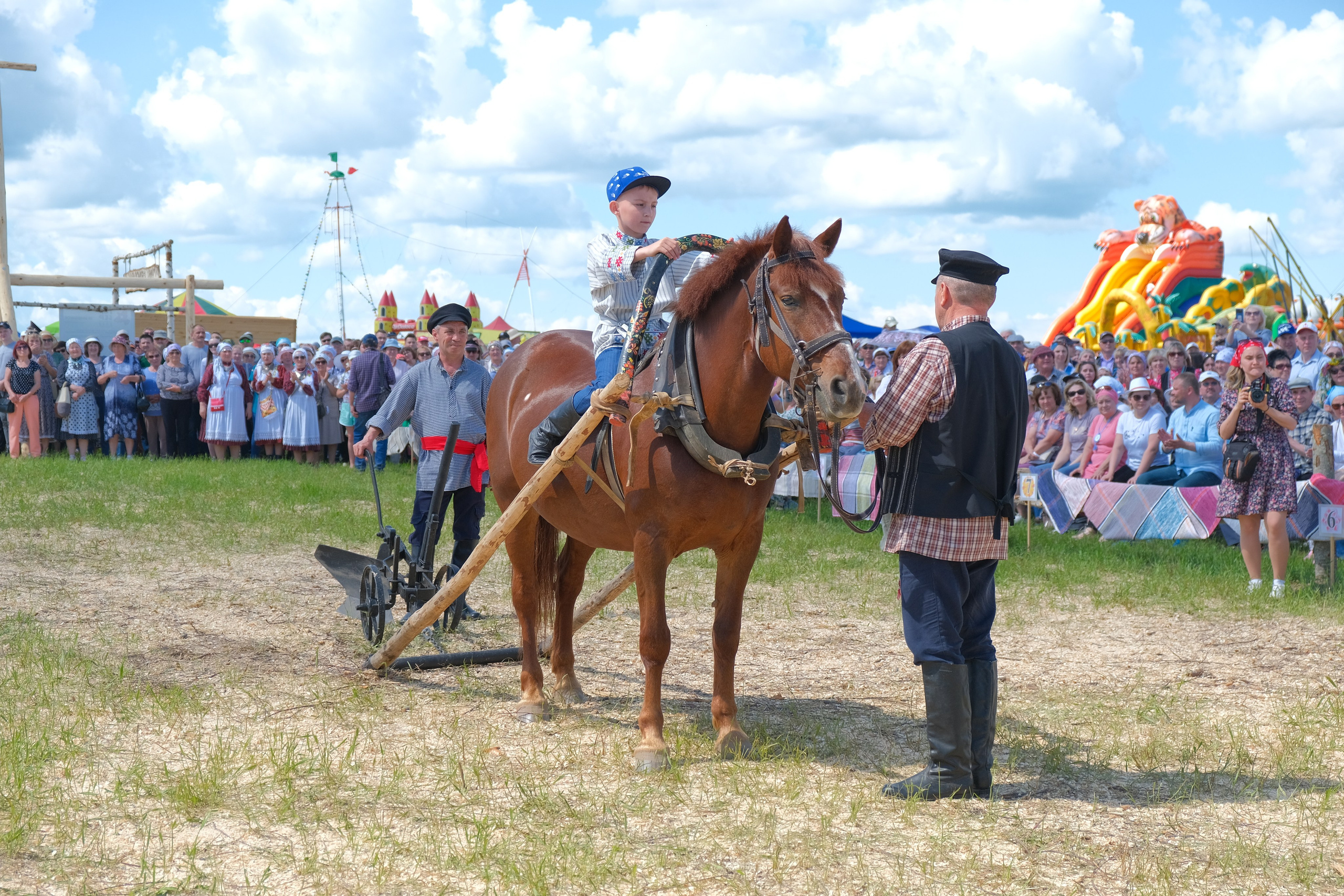 Удмуртский национальный праздник «Гербер». 2022. Максим Егоров, г. Ижевск. Репортажная, предметная съёмка и фуд-фотография
