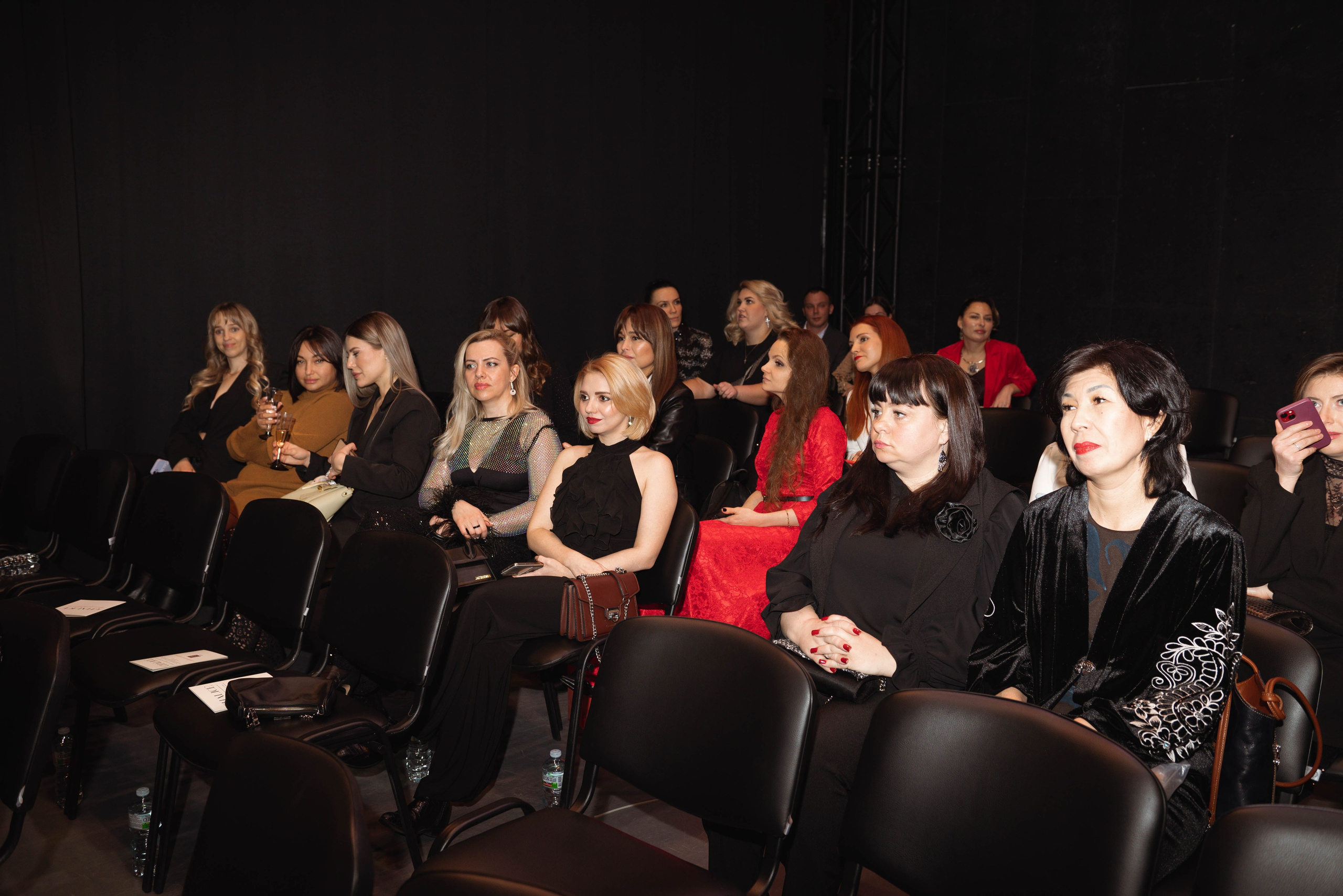 Контракт Анны Горобец. Контент-фотограф Москва репортажный фотограф Настя Профото