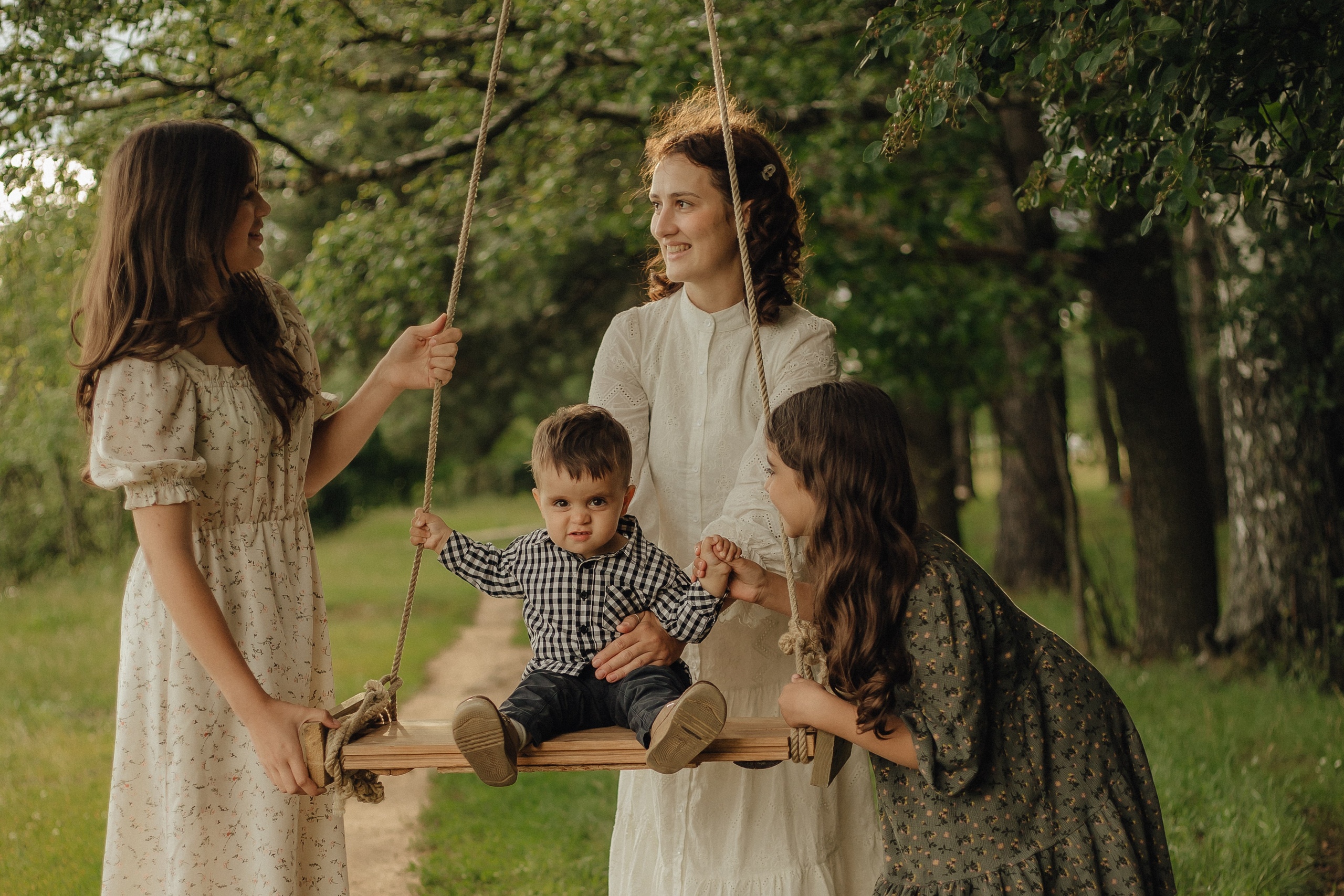 Мария с детьми. Семейный фотограф в Москве и Московской области Лазутина Валентина