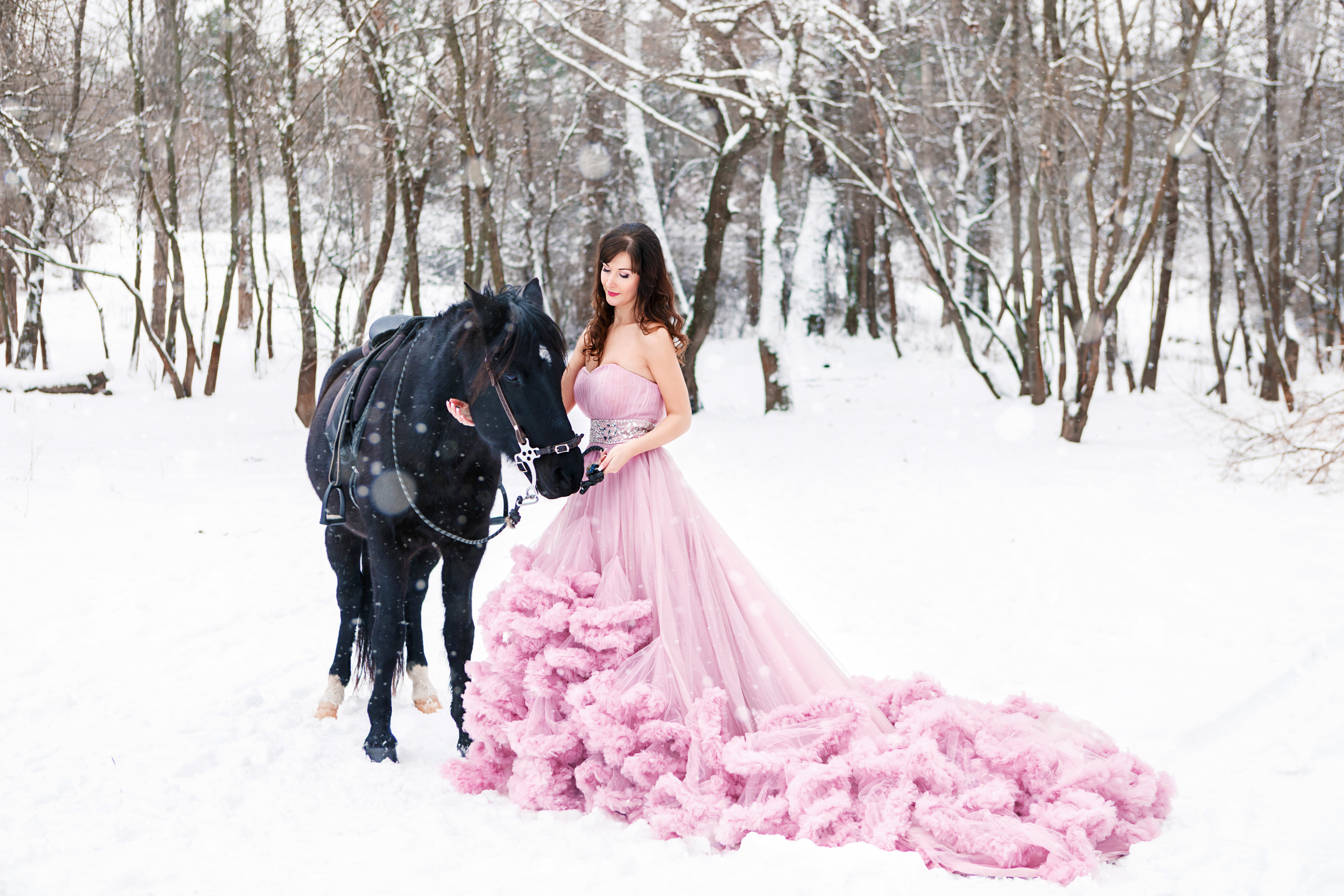 Выездные фотосессии, Фотограф СПБ, фотограф в Питере , услуги фотографа, фотосессия в СПБ,  фотосессия Питер, портфолио, индивидуальная фотосессия в СПБ, прогулочная фотосессия в Питере, прогулочная фотосессия, прогулочная фотосъемка, прогулочная фотосъемка в СПБ, фотограф Переславцева Екатерина, пленер, на природе, фотосессия с лошадью, фотосессия с конем, фото с черной лошадью , фотопроект с лошадью в СПБ, девушка с конем