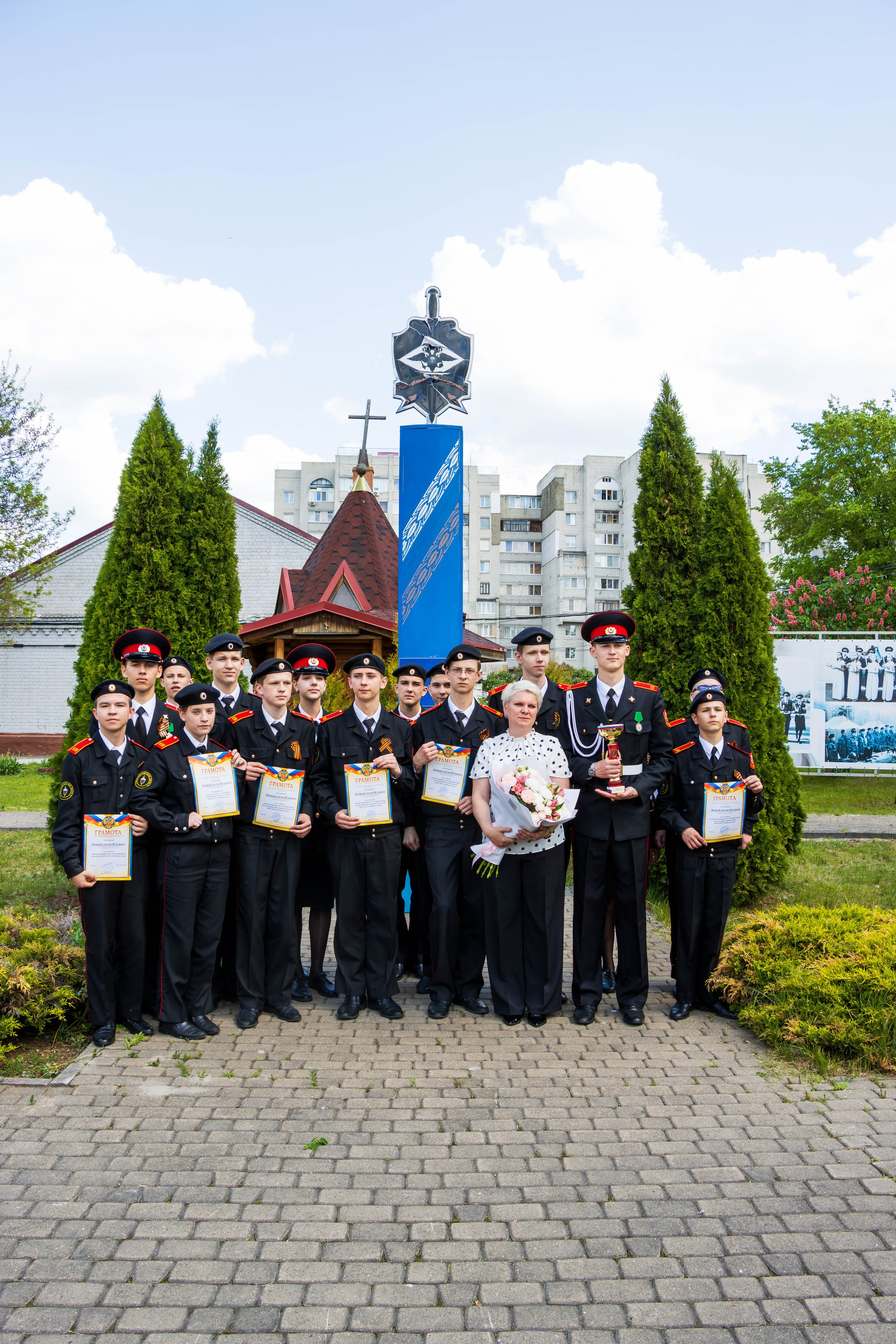 Последний звонок 2025 взвод 8"б». Фотограф Татьяна Матрос