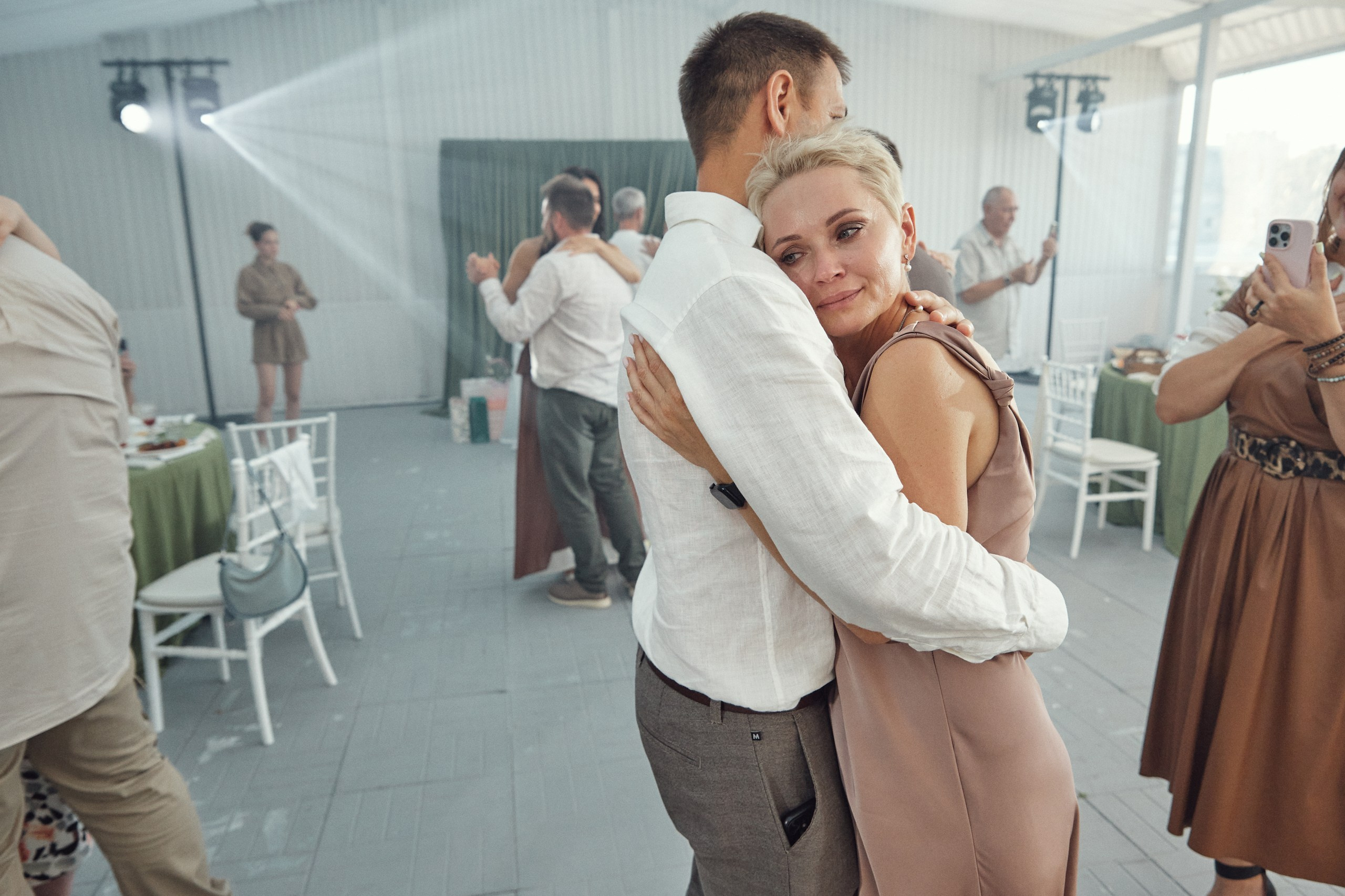 Счастье здесь. Свадебный фотограф Антон Артюшин. Работаю в Нижнем Новгороде и Москве