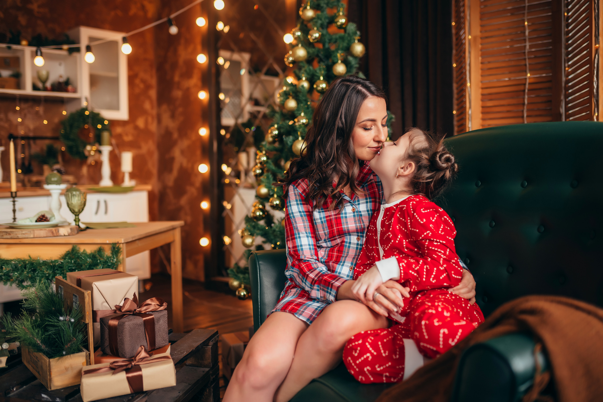 Новогодняя съёмка мамы и дочки. Свадебный и семейный фотограф в Симферополе Дарья Маркова