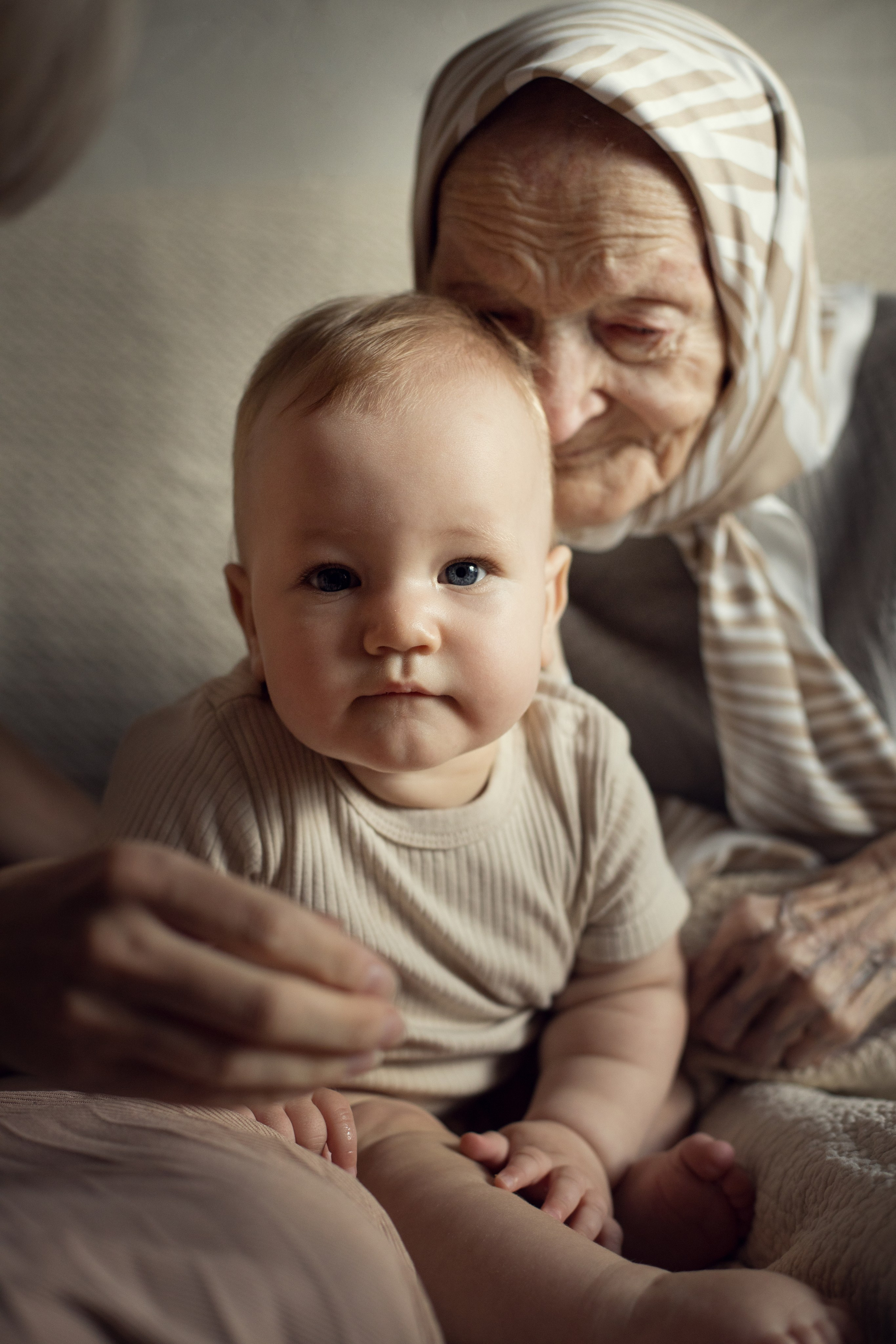 Четыре поколения женщин. Семейный и детский фотограф в Ярославле Елена Макшеева