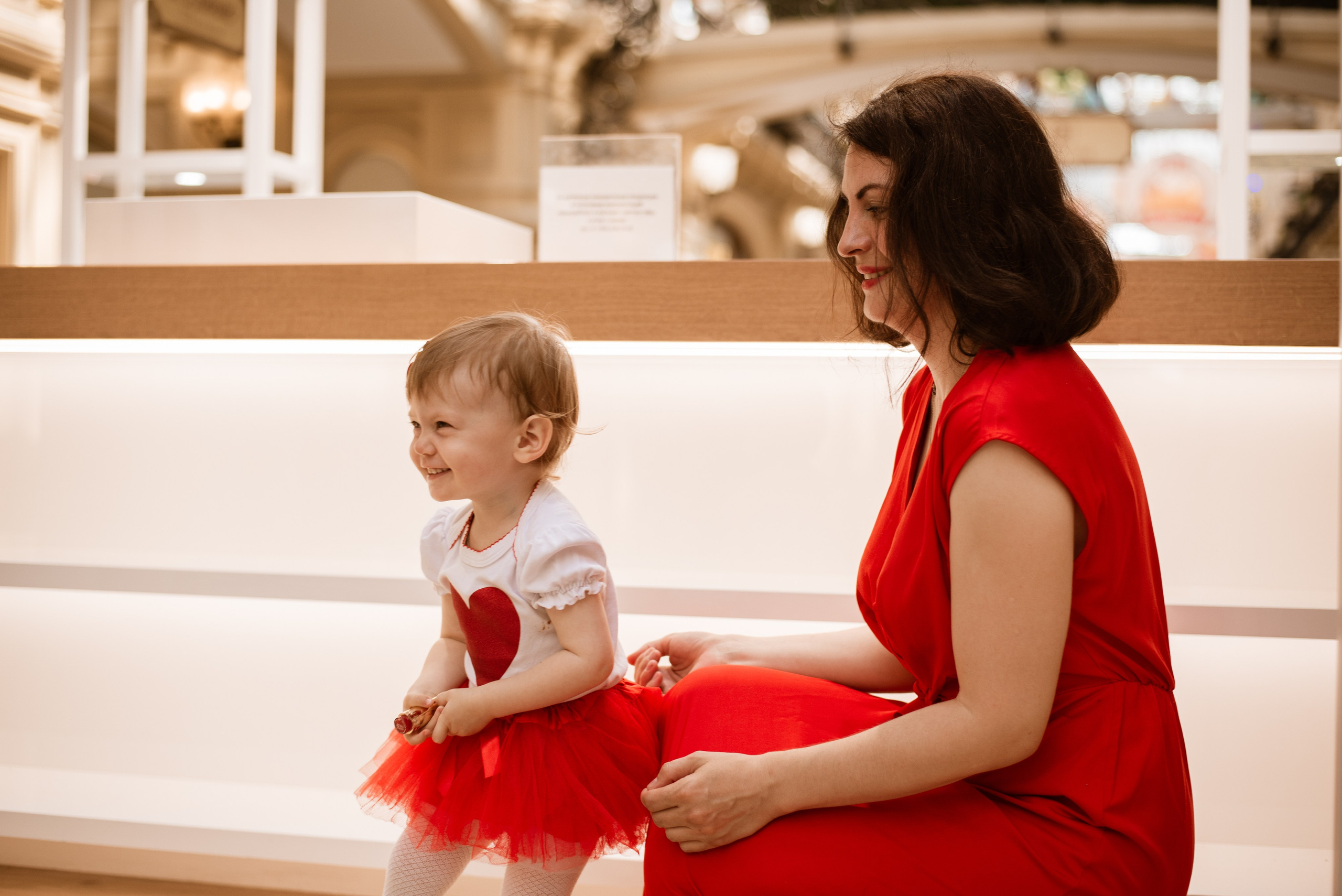 Одна семейная фотоистория в ГУМе. Фотограф • Фототерапевт г. Москва