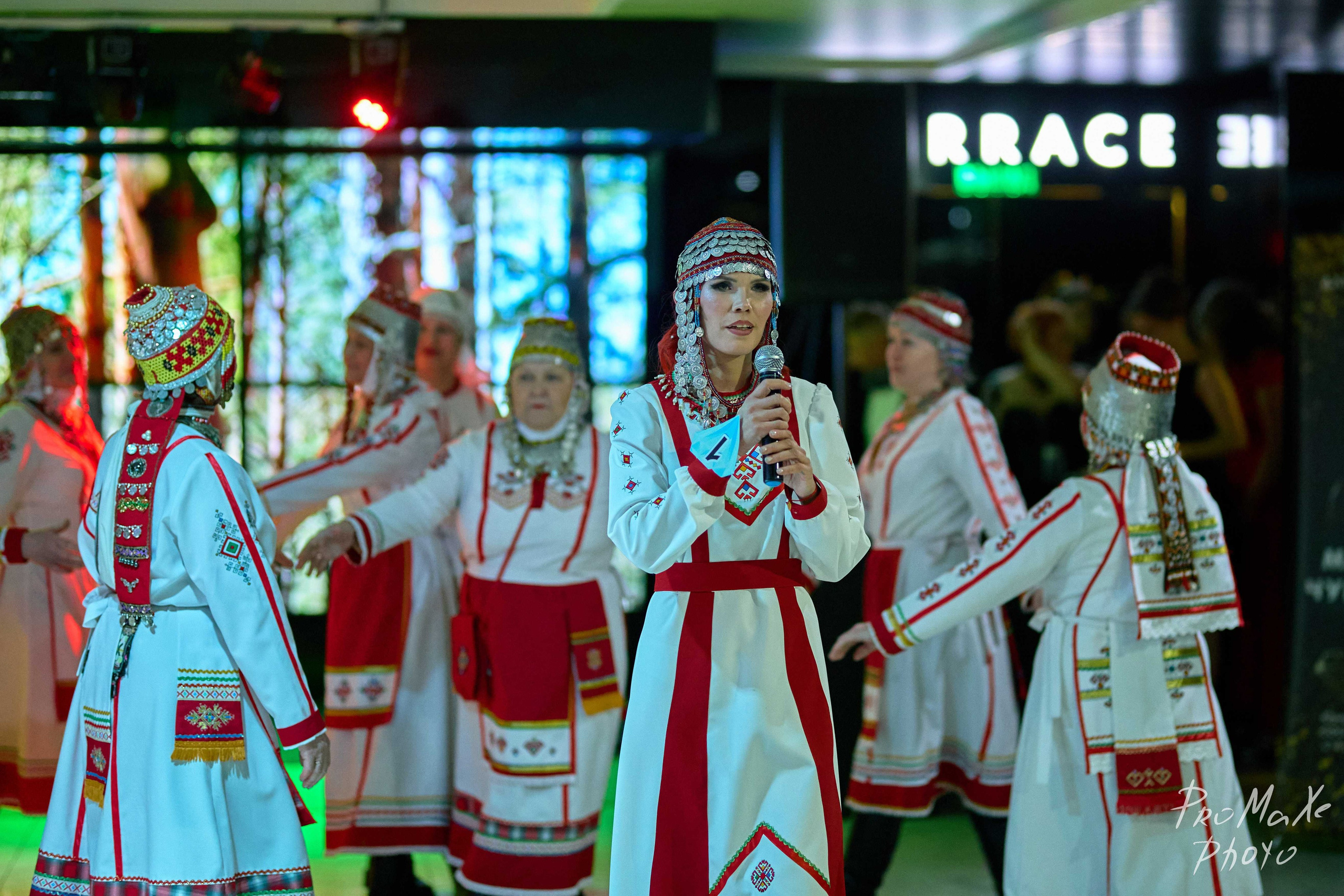 Зал КРАСА МАСС-МЕДИА ЧУВАШИИ. Владимир Суздалов (ProMaXe) — Портретный фотограф, тематические фотосессии в Чебоксарах